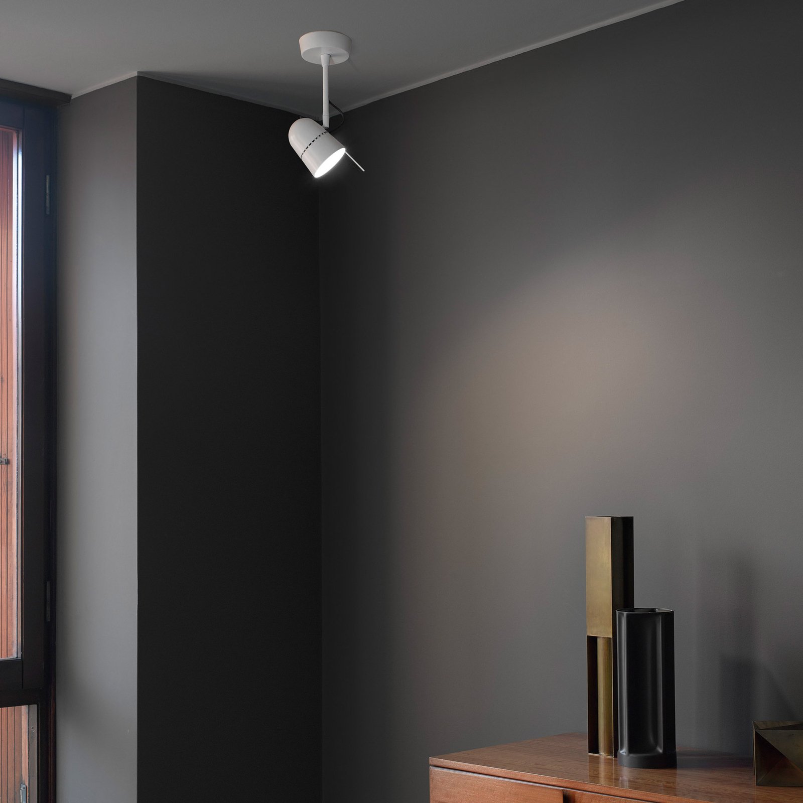 Luceplan Counterbalance LED wall spotlight, white