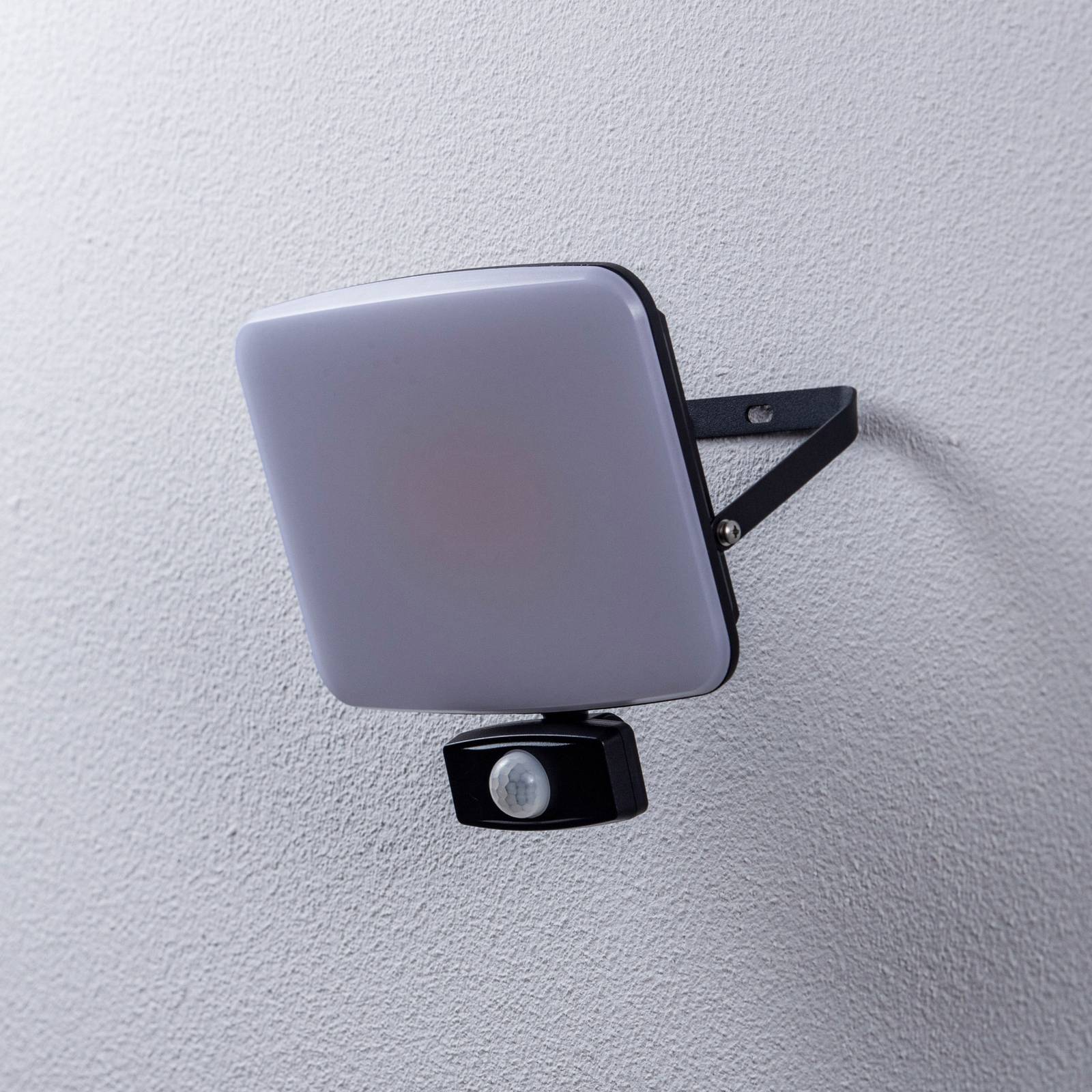 Prios Paityn LED külső fali lámpa, érzékelő 50 W