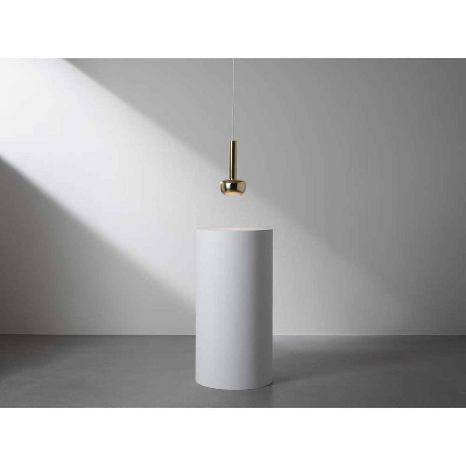 VL56 Candeeiro Suspenso Polished Brass - Louis Poulsen