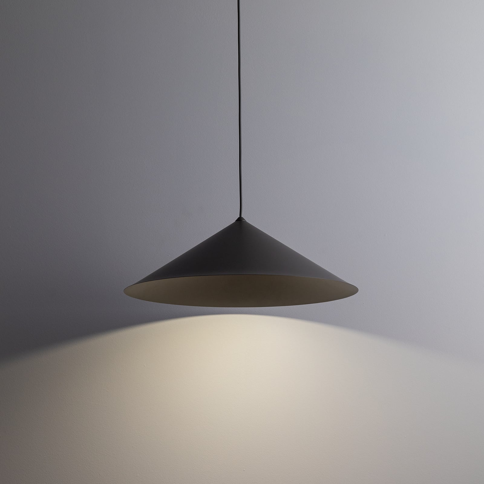 Suspension Lume XL, marron, métal, Ø 49 cm, GX53
