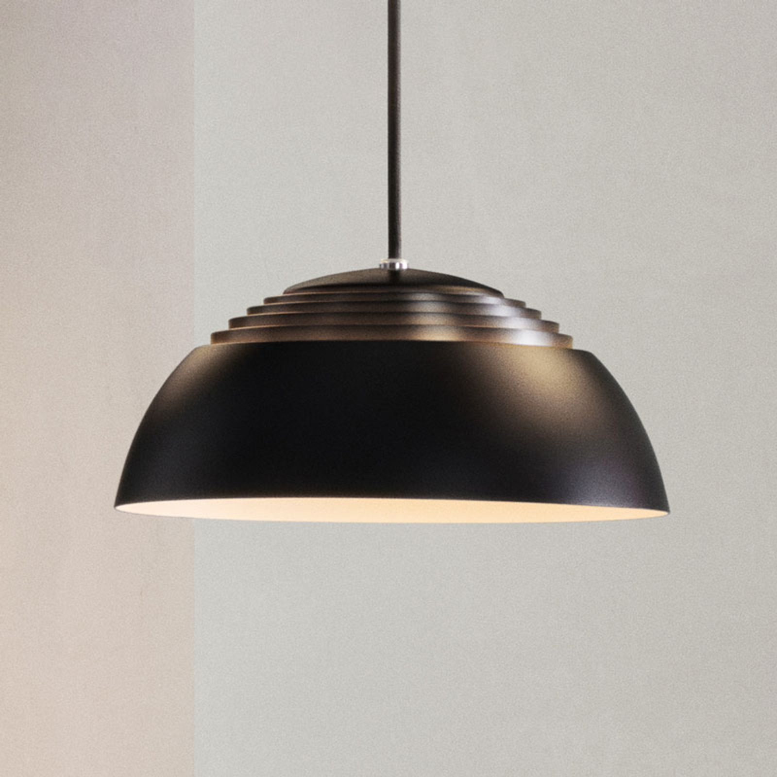 Louis Poulsen AJ Royal LED-Hängeleuchte