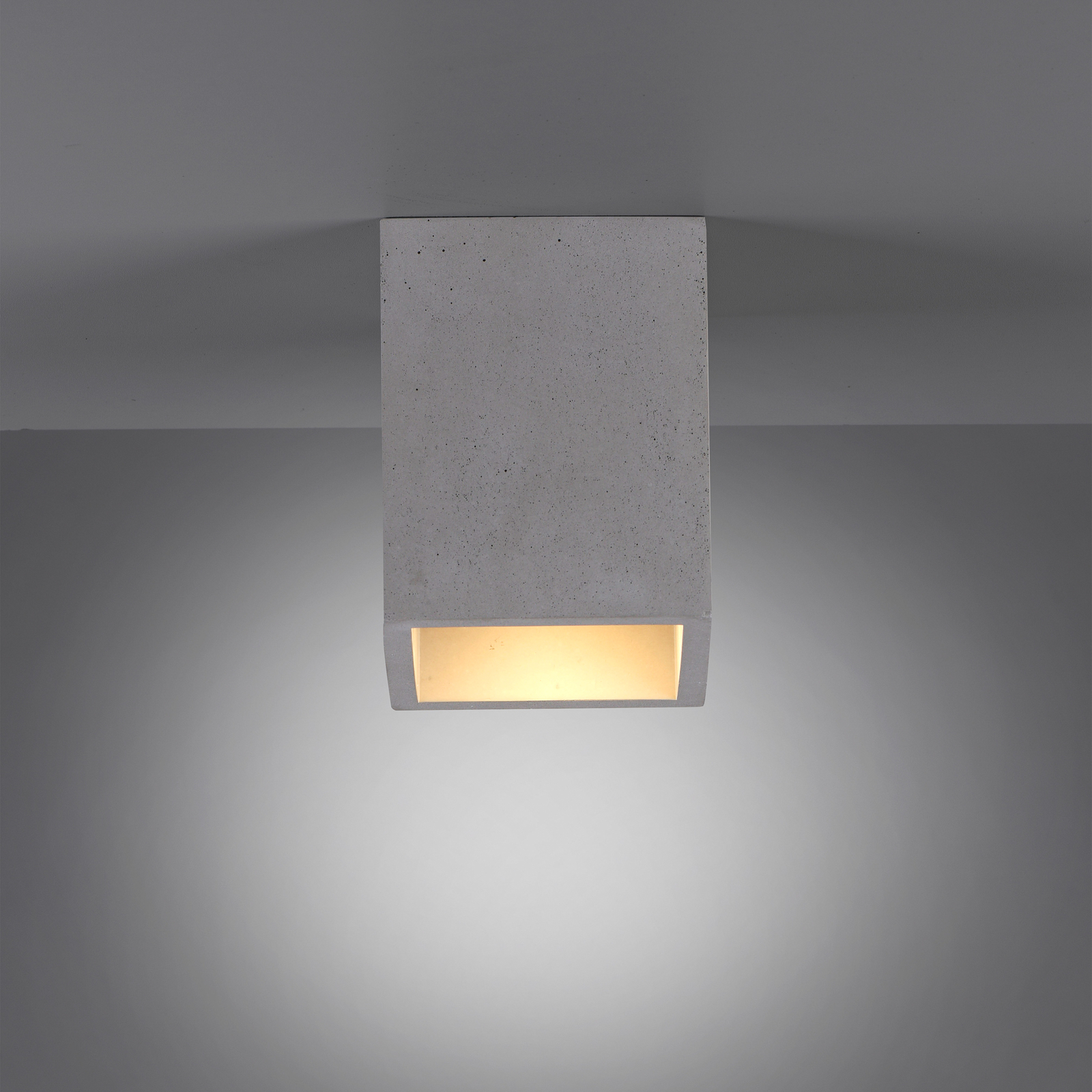 Paul Neuhaus Eton plafondlamp van beton, hoekig
