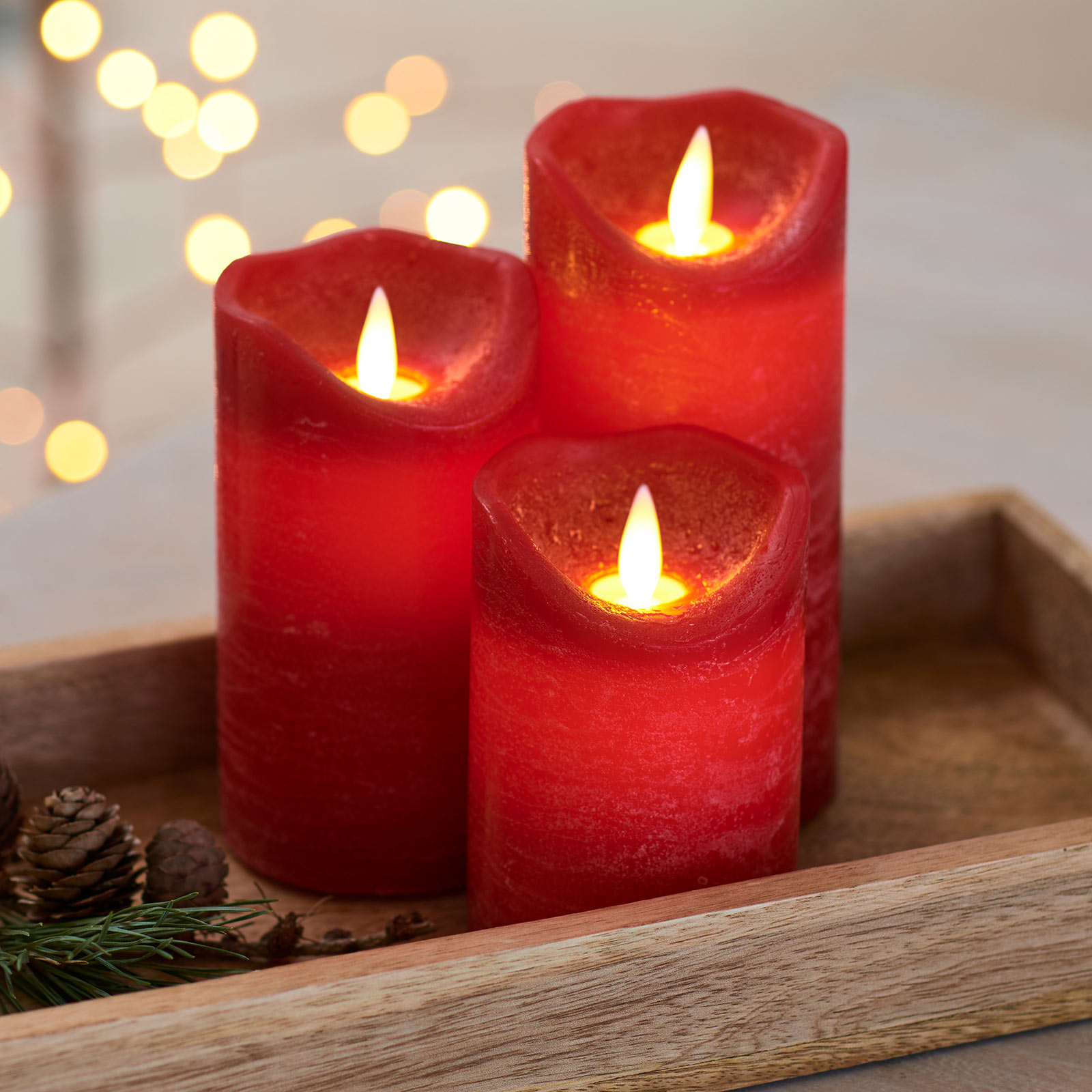 Sirius Sara LED candle, 3, red Ø 7cm height 10/12.5/15cm, wax
