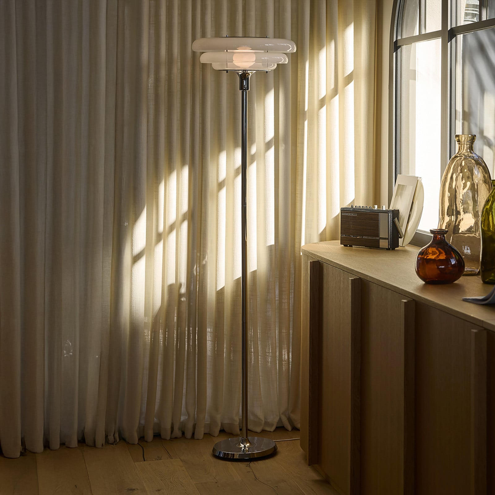 MARKET SET Lampadar Sunset alb ceață sticlă E27 - Camera de zi / sufragerie - Design - alb ca ceața