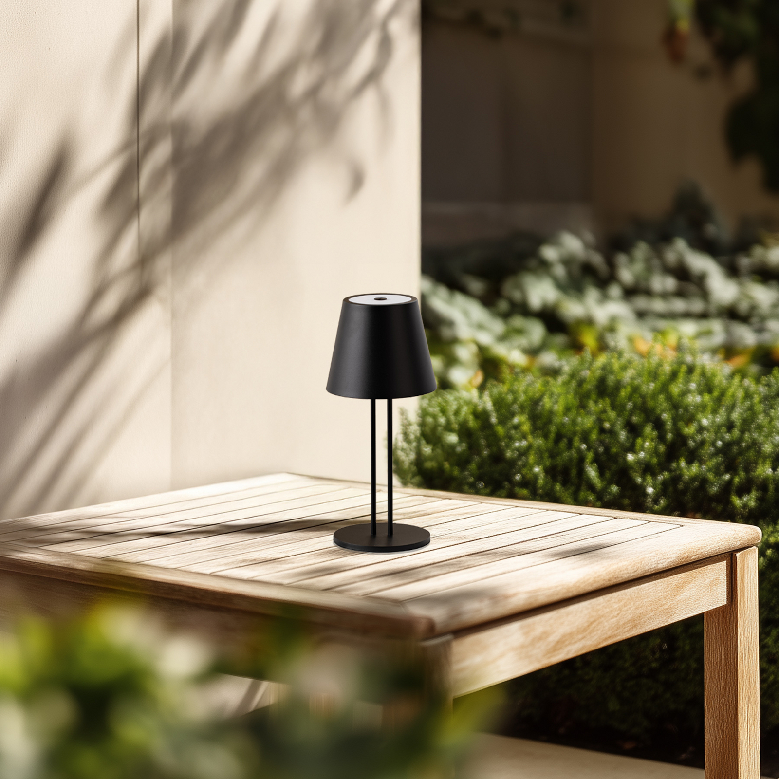 Lindby LED-Akkutischlampe Janea TWIN, schwarz, Metall