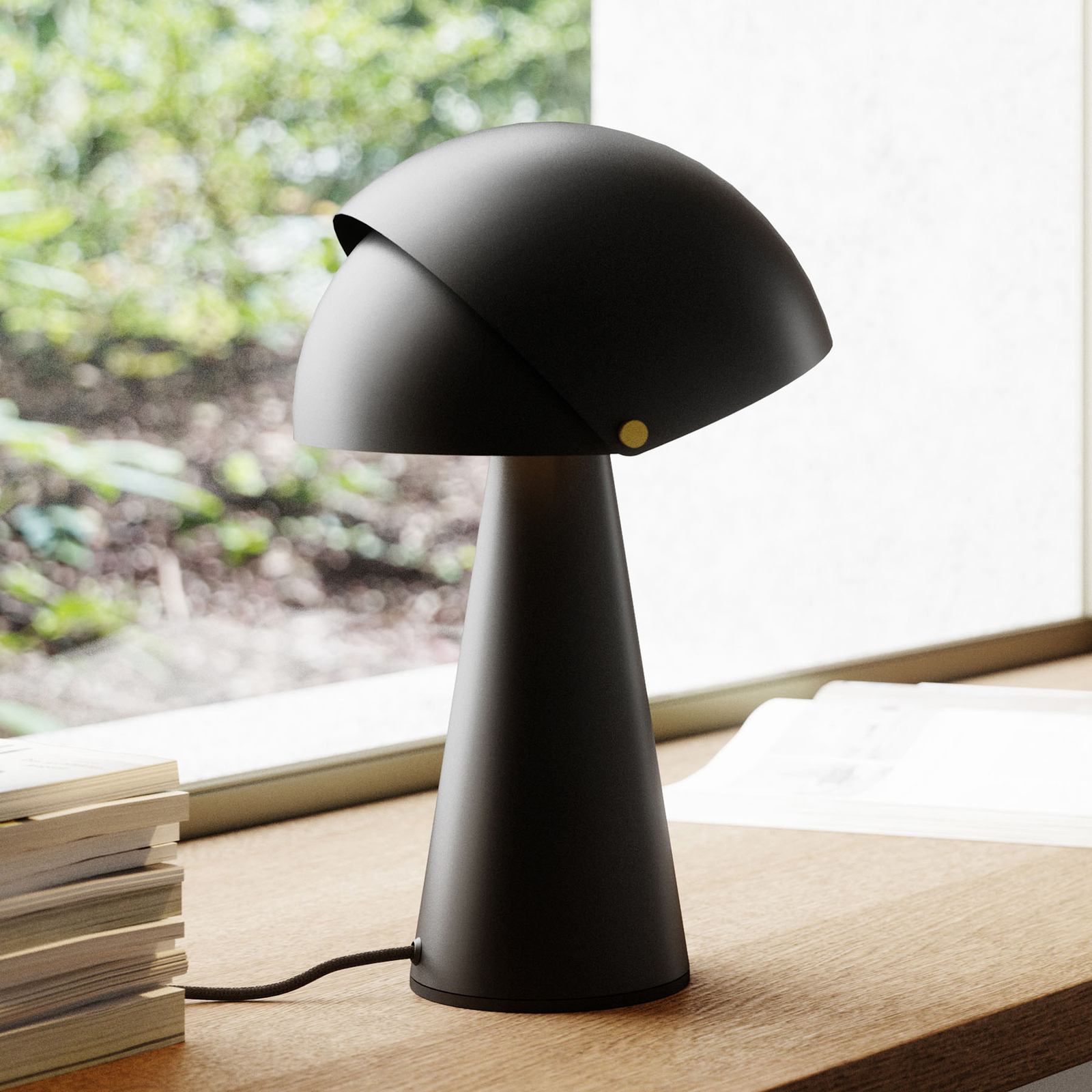 Asztali lámpa Align dönthető ernyővel, fekete