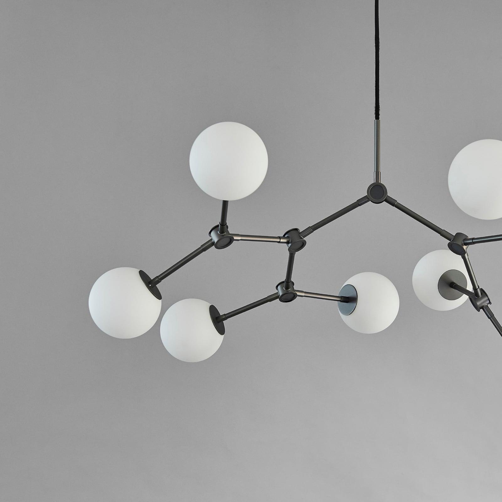 Drop Bulp Mini Chandelier, 97 cm long, grey – 101 Copenhagen Drop Bulp Mini Chandelier, 97 cm long, grey – 101 Copenhagen