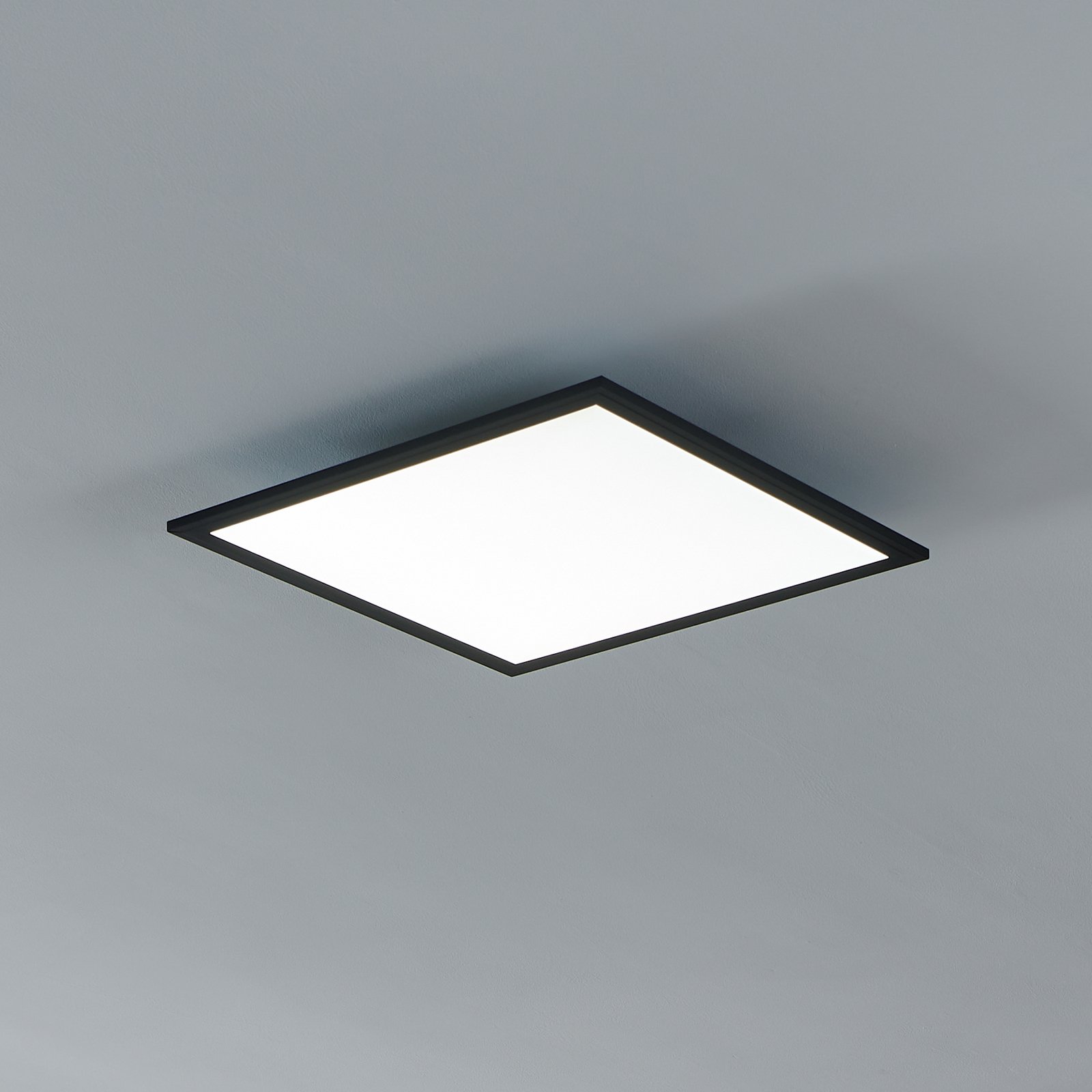 EGLO connect CCT taklampe 45x45cm svart EGLO connect CCT taklampe 45x45cm svart