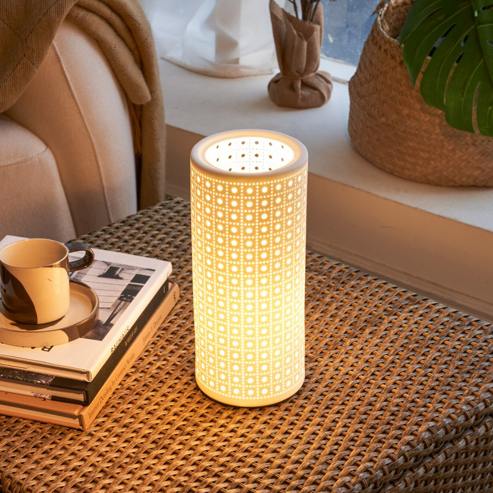 Pauleen-pöytälamppu PURE SUNKISS, valkoinen, korkeus 27 cm, posliini