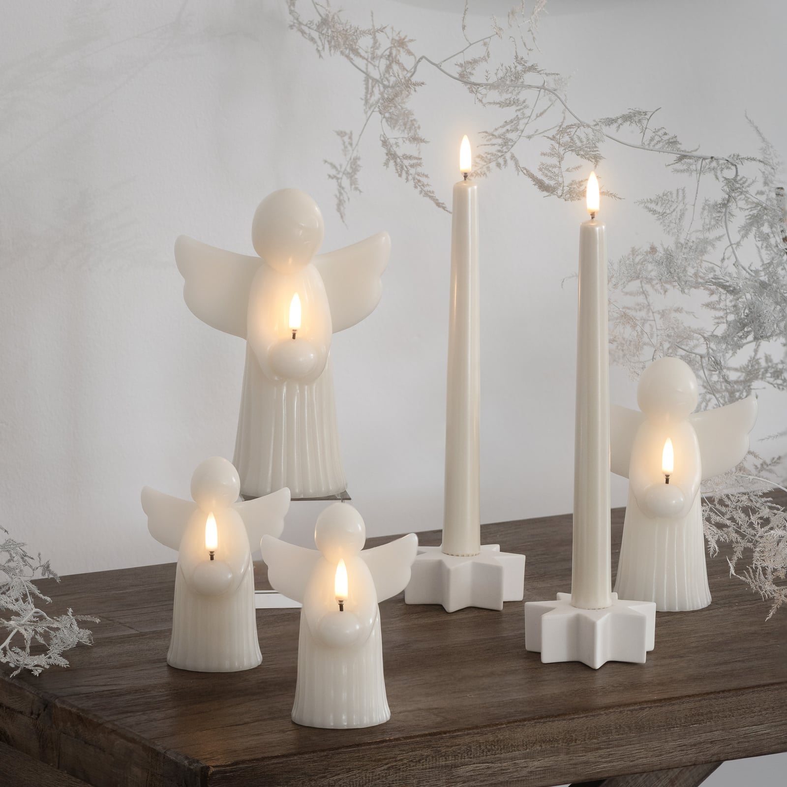 Świeca LED stożkowa, kolor kości słoniowej, wys. 25 cm, zestaw 2 szt. – Uyuni Świeca LED stożkowa, kolor kości słoniowej, wys. 25 cm, zestaw 2 szt. – Uyuni