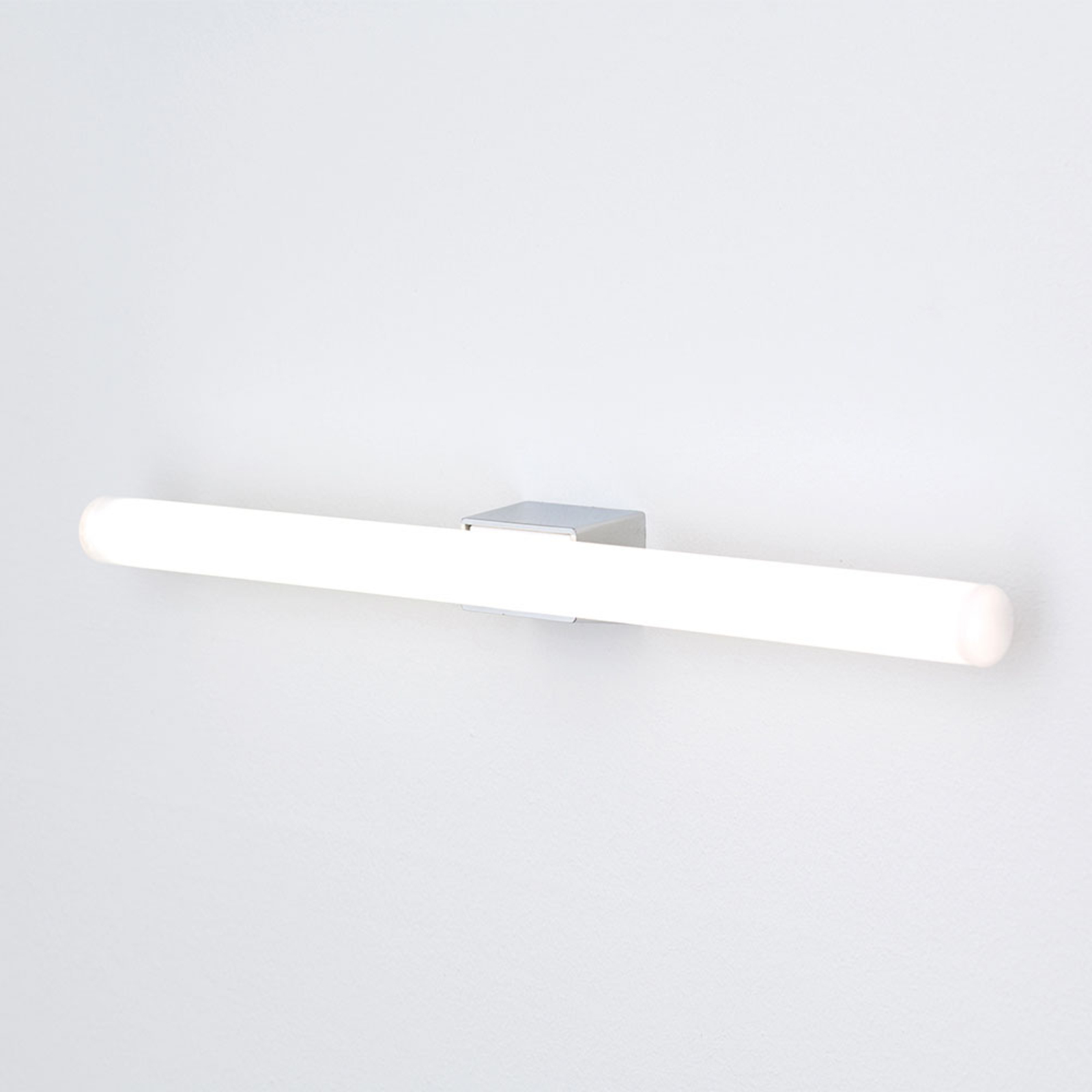 Lampada LED da specchi Visagist, supporto cromo