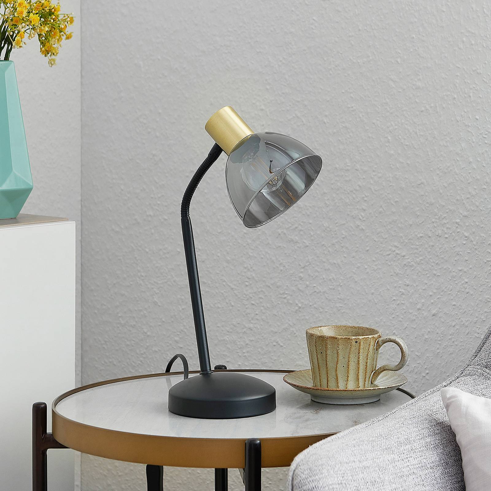 Lindby Aniol bordlampe med glasskærm