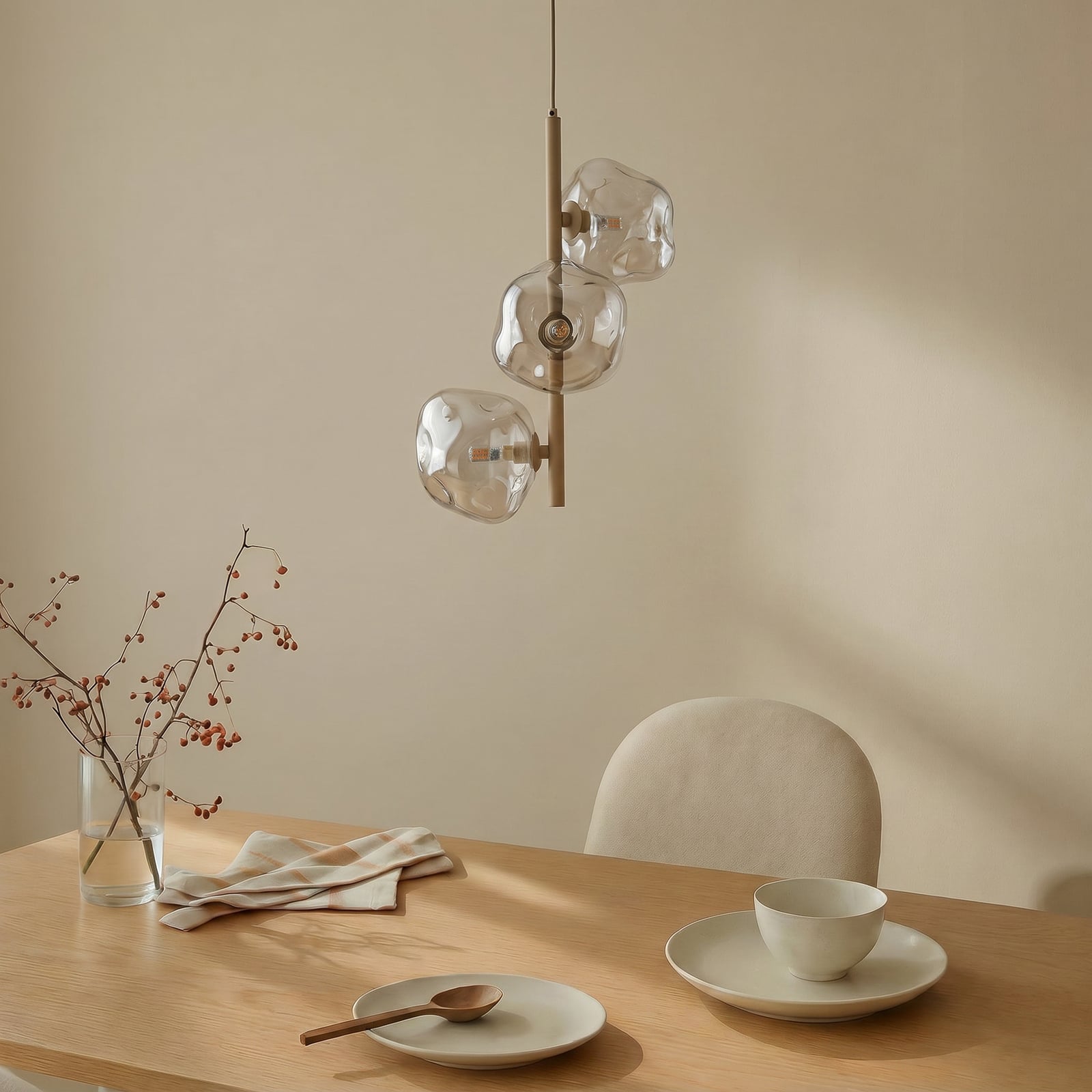 Suspension Lava, à 3 lampes, Ø 29 cm, sable/cognac, G9