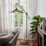 Forestier Parrot floor lamp, abacá lampshade, sand