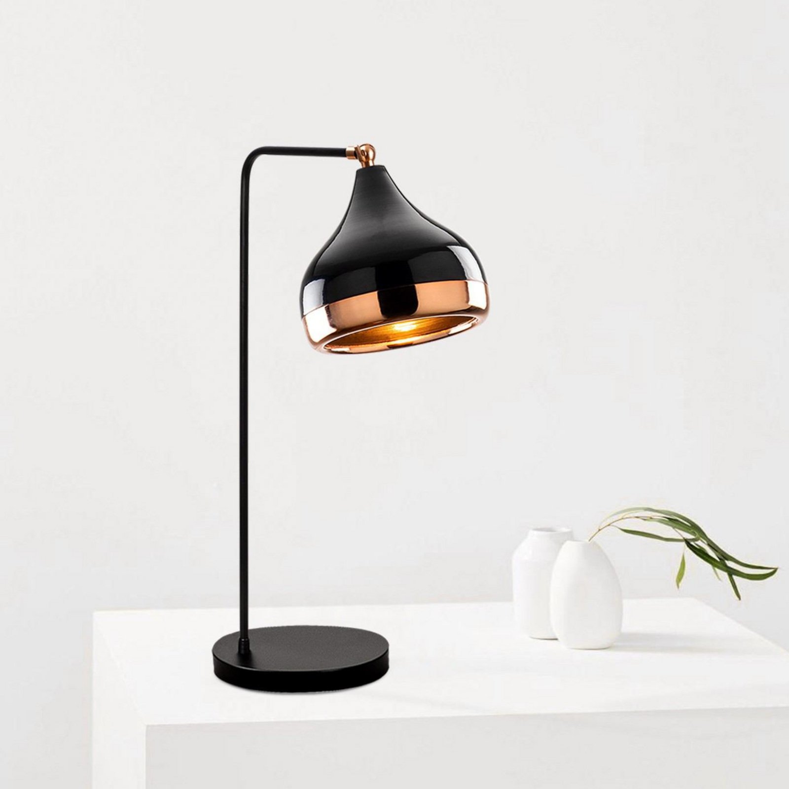 Yildo table lamp, black/copper, metal, height 52 cm