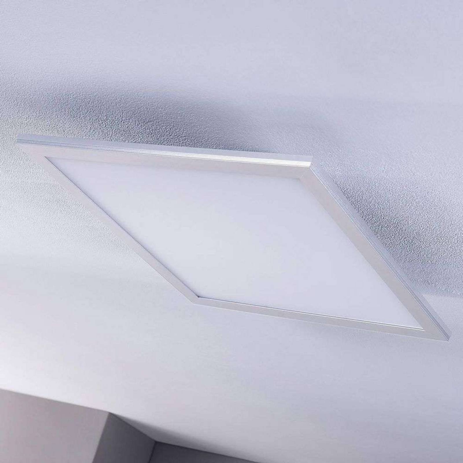 Livel LED Plafonieră 4.000K 62x62 White/Silver - Lindby