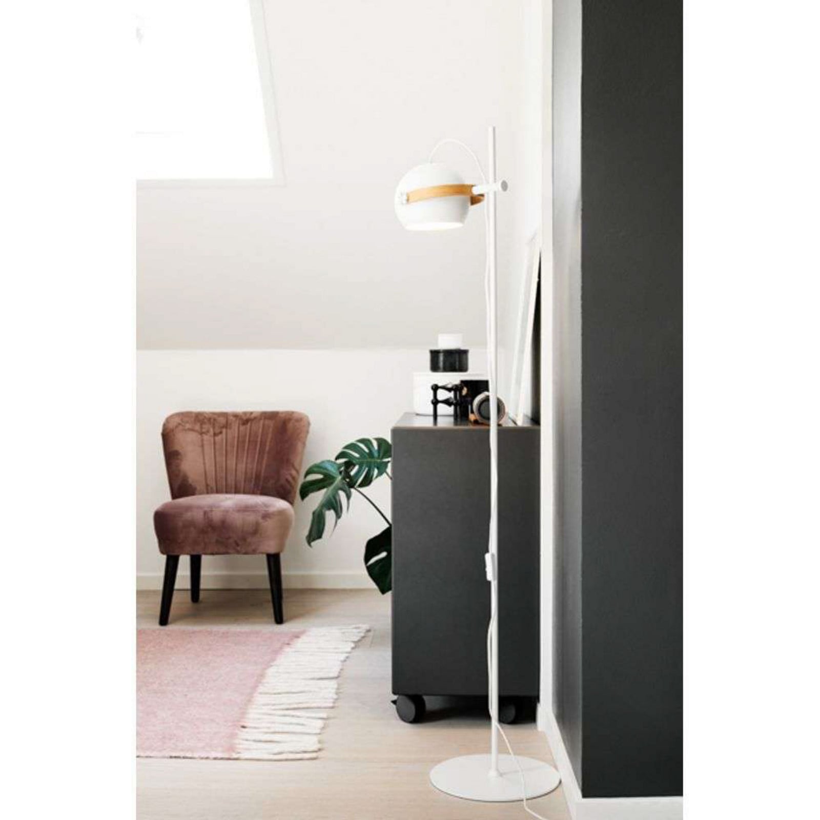 D.C Gulvlampe Ø18 Black/Oak Halo Design - Stue - Glas