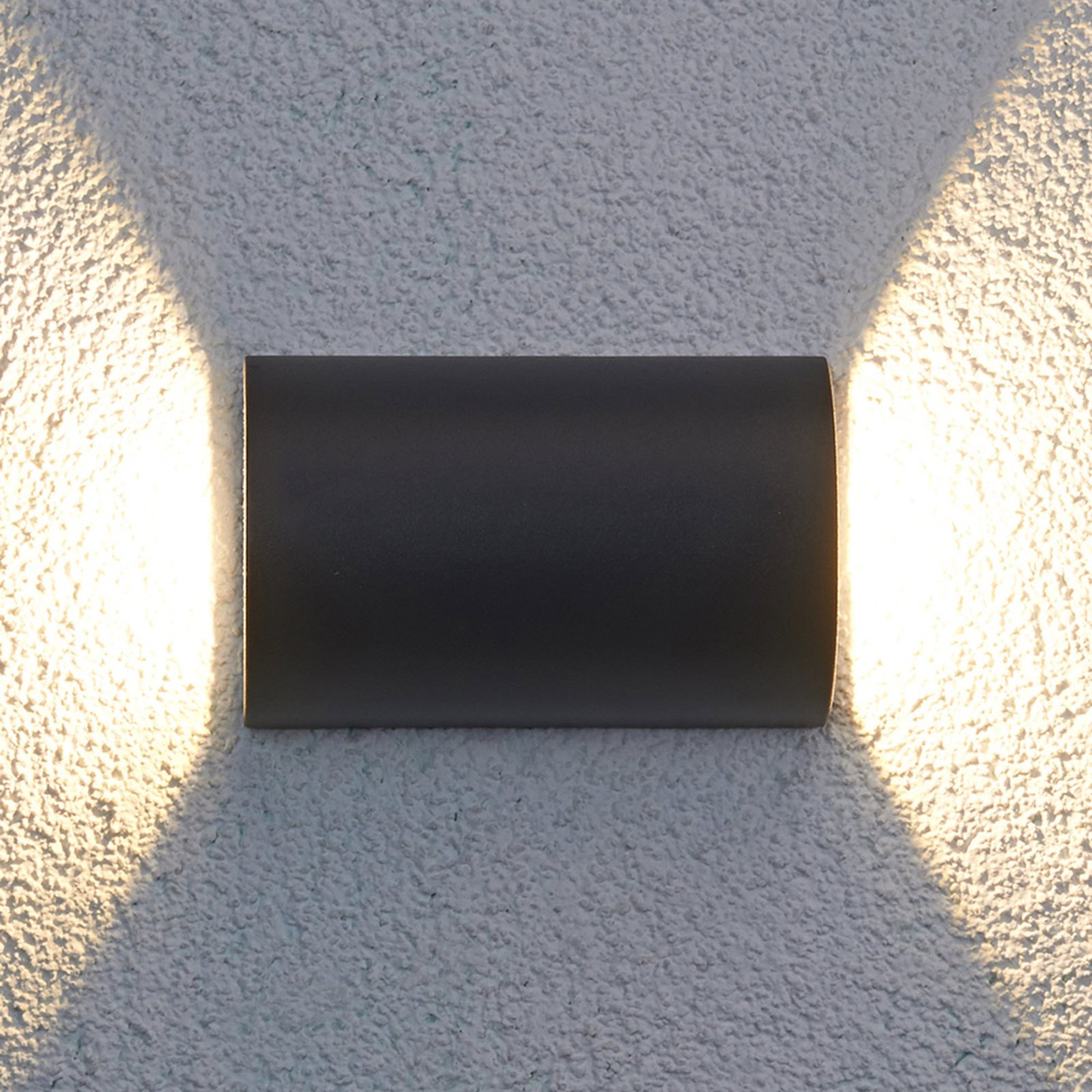 Halbrunde LED-Außenwandleuchte Jale