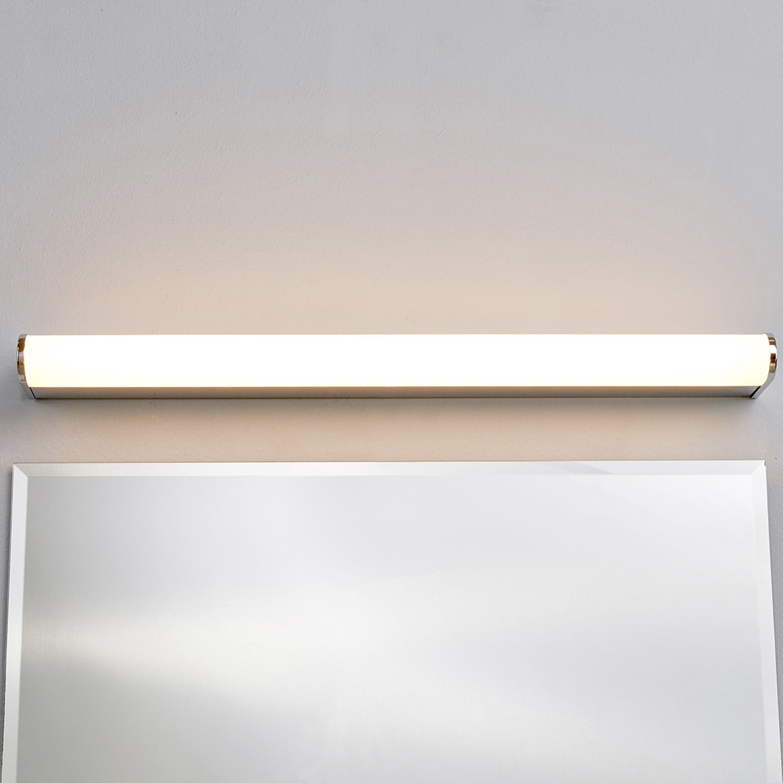 Oświetlenie lustra LED Philippa półokrągłe 58cm