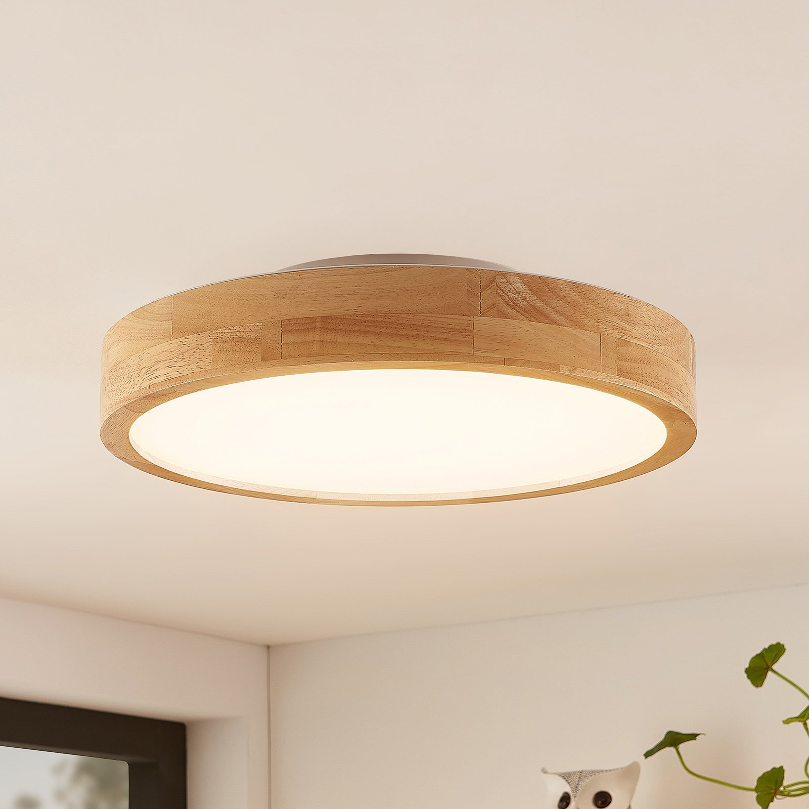 Lindby Milada LED stropná lampa, drevo dub