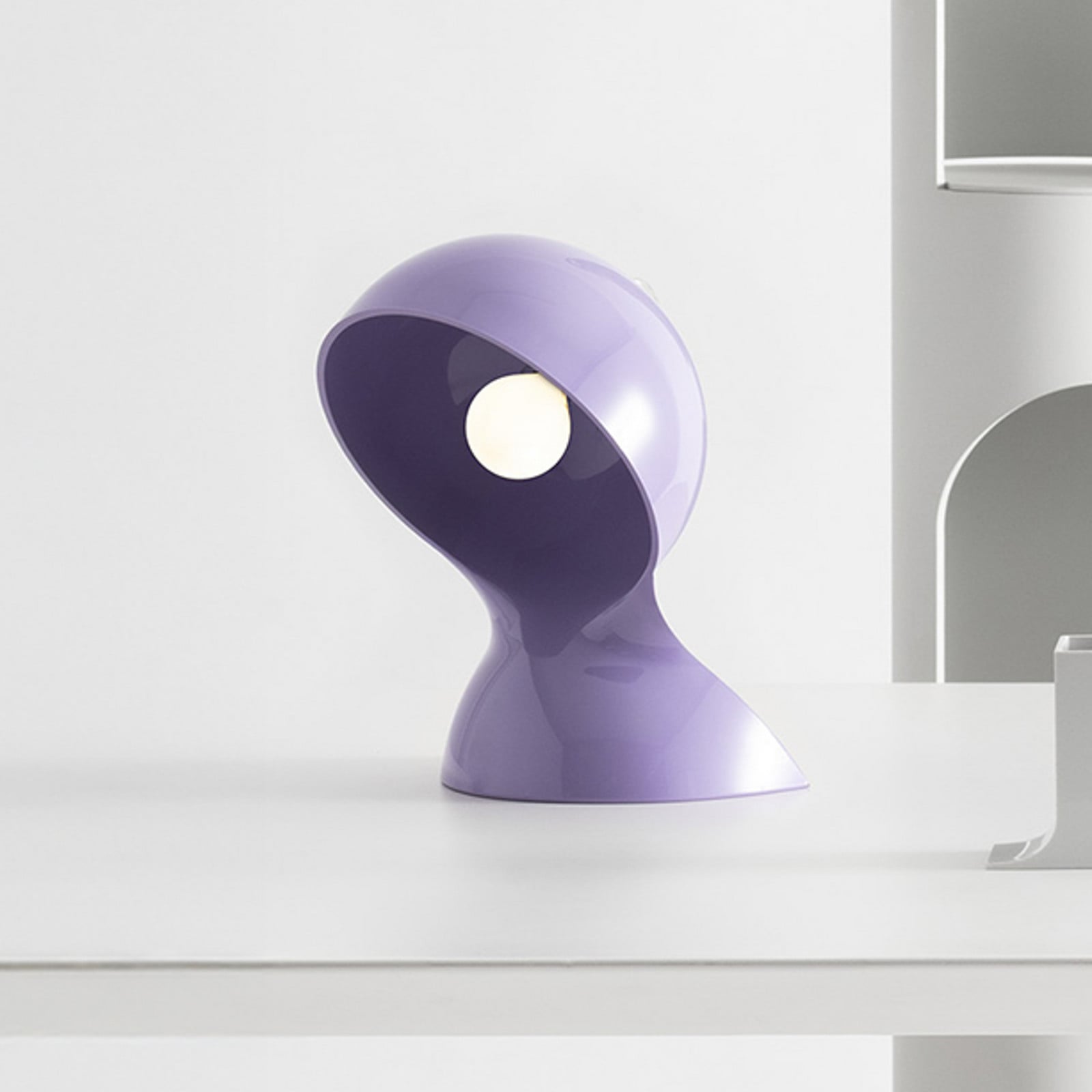Dalù bordslampa, violett, höjd 26 cm, E14 – Artemide - Vardagsrum - Design - Plast - Med en ljuskälla