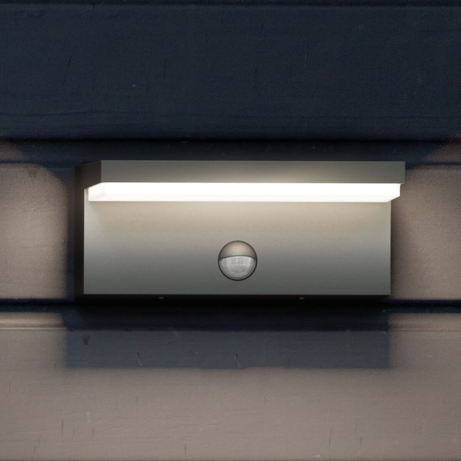 Bustan IR - LED outdoor wall lamp with sensor