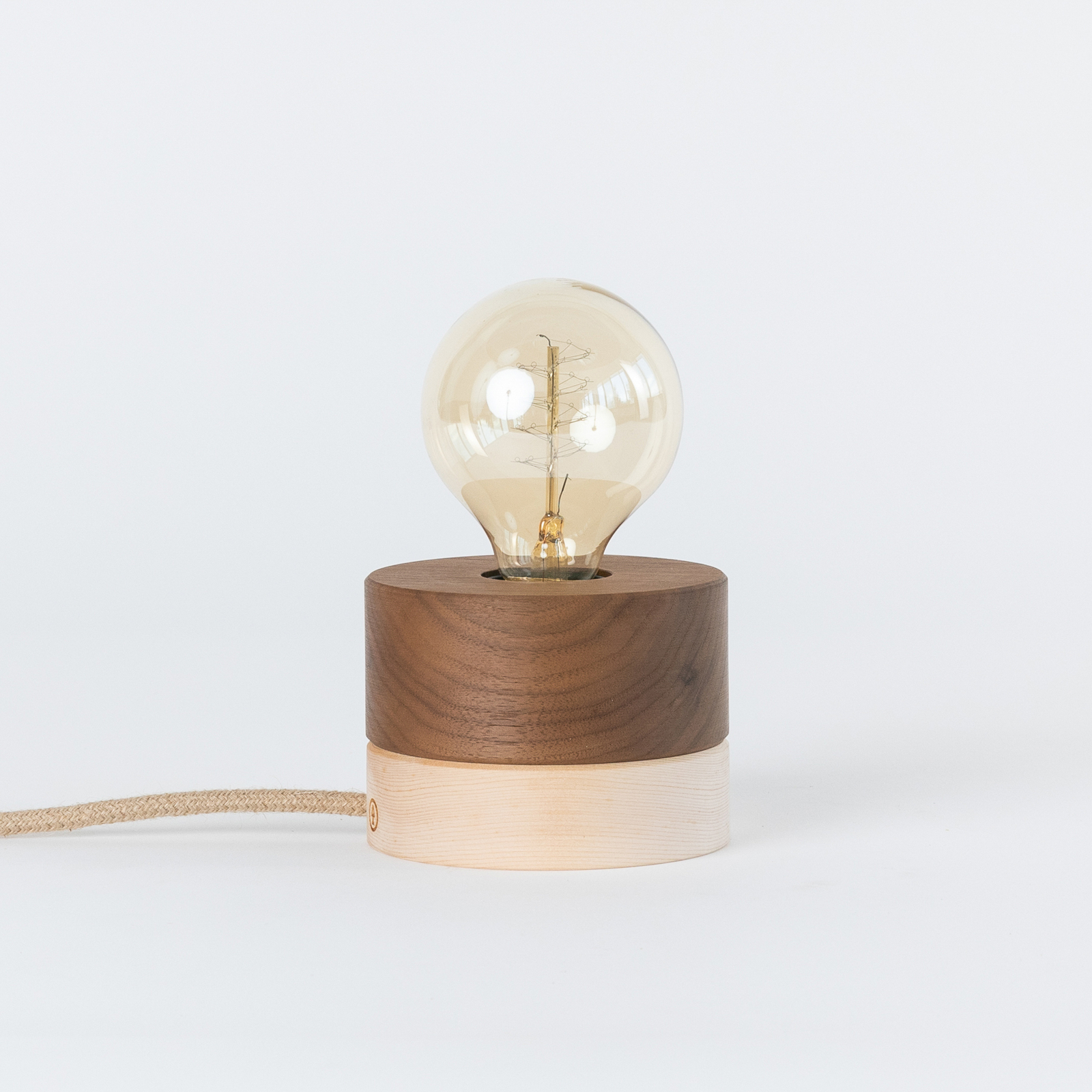 ALMUT 0239 table lamp, vegan, walnut