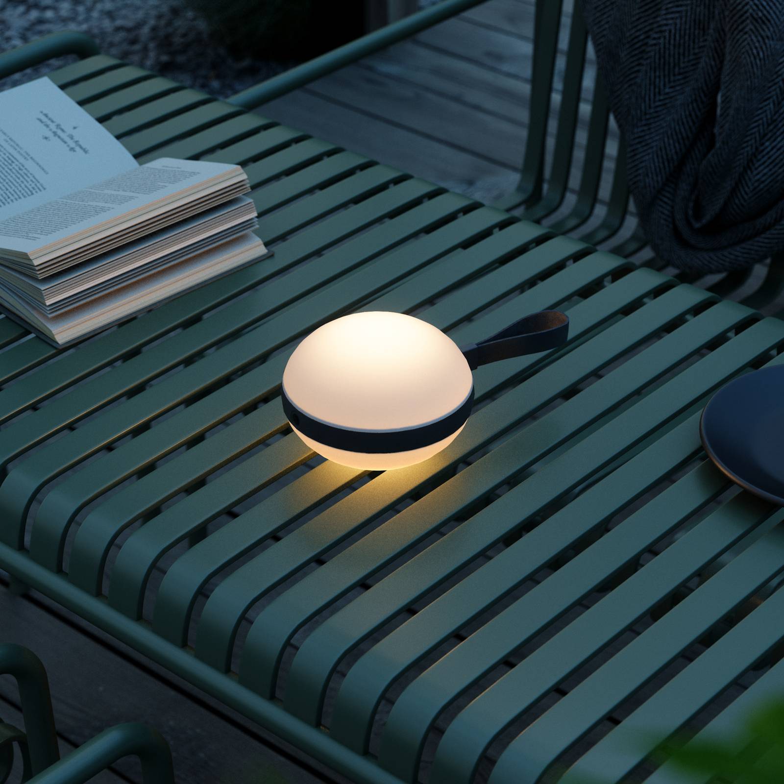 Nordlux LED utomhuslampa Bring to go Ø 16 cm vit/svart