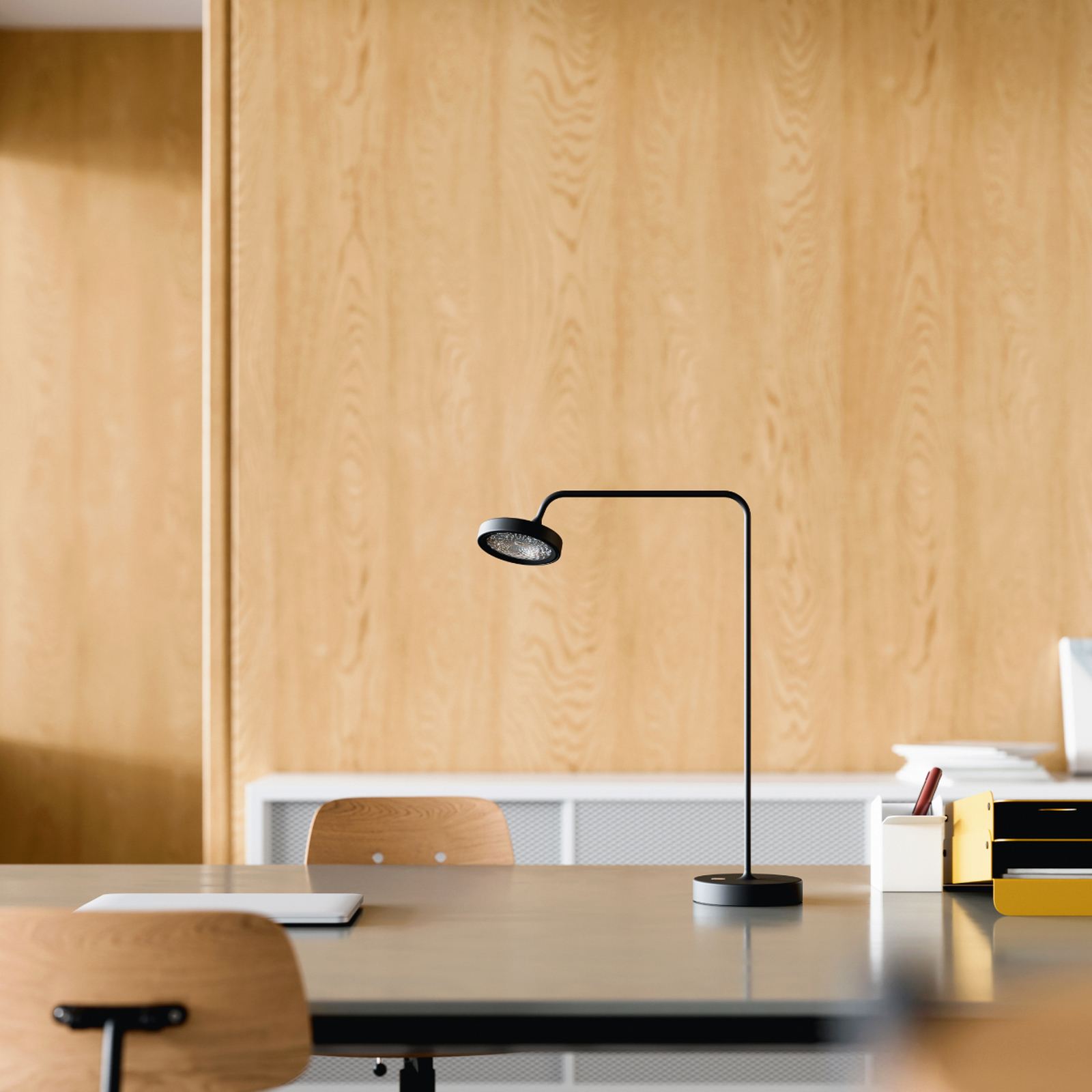 Lampa stołowa LED Nivo, czarna, wysokość 49 cm, ściemniacz 50° – Sigor
