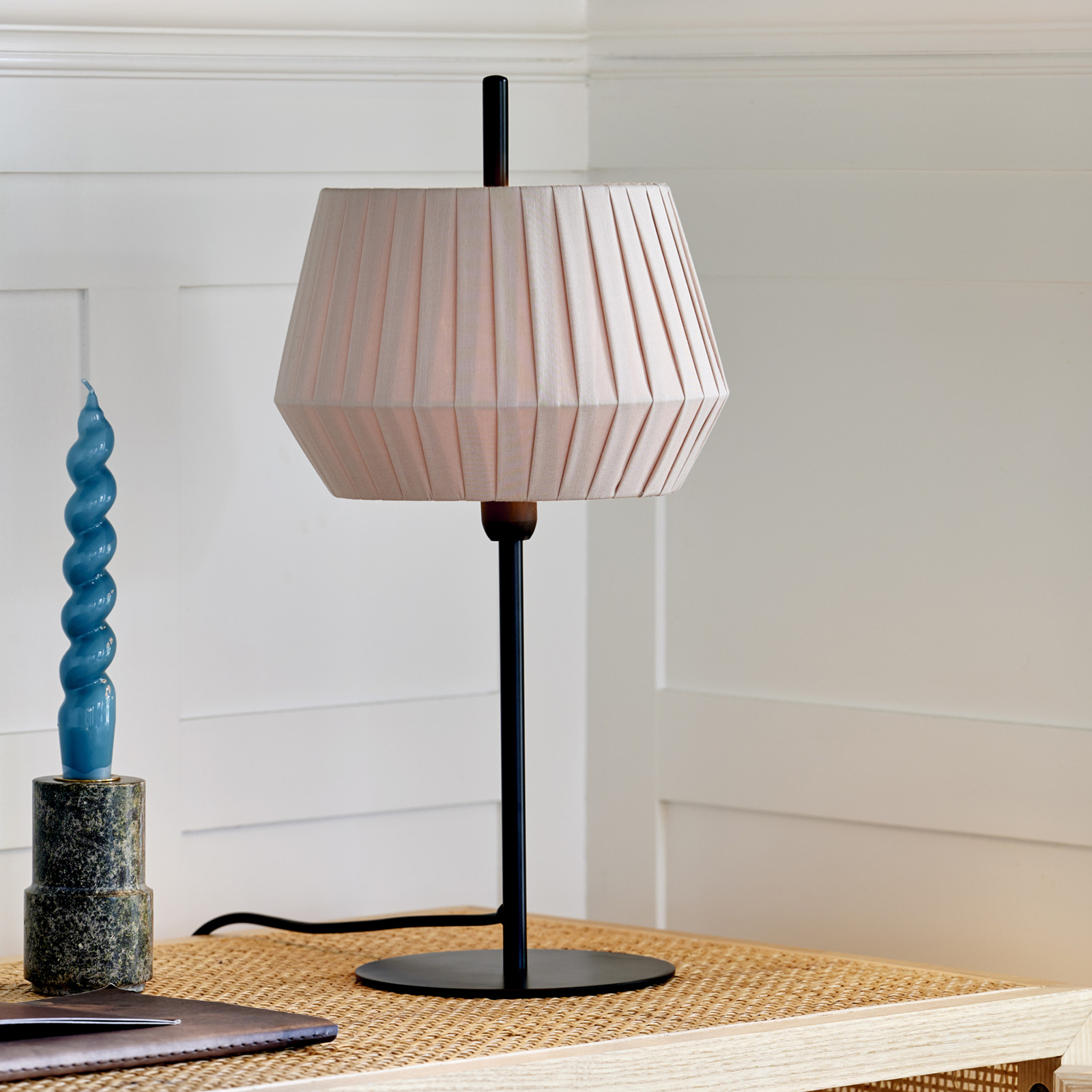 Dicte table lamp with hand-tied lampshade
