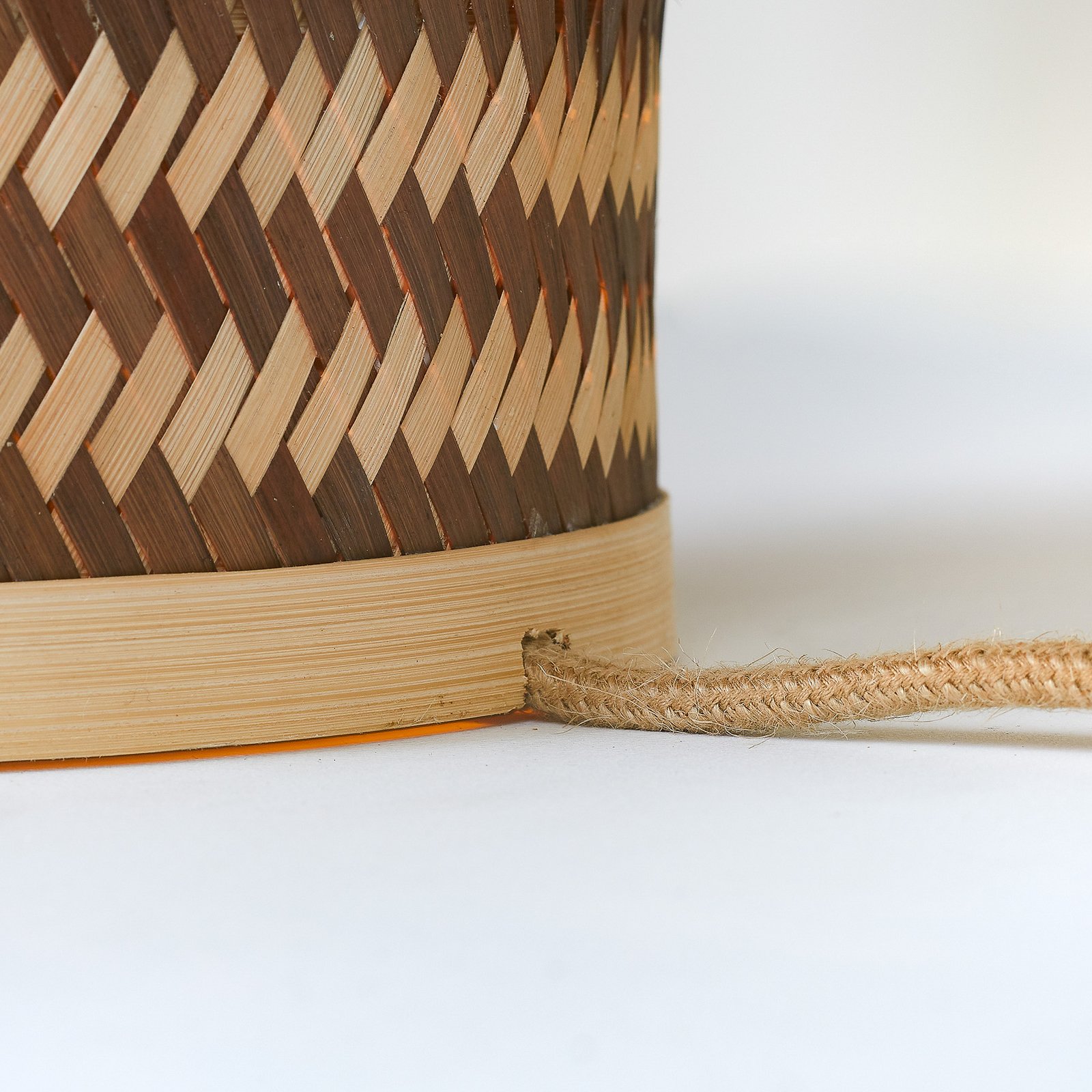 GOOD & MOJO Lampe de table Barbados, marron, Ø 25 cm, bambou, E27