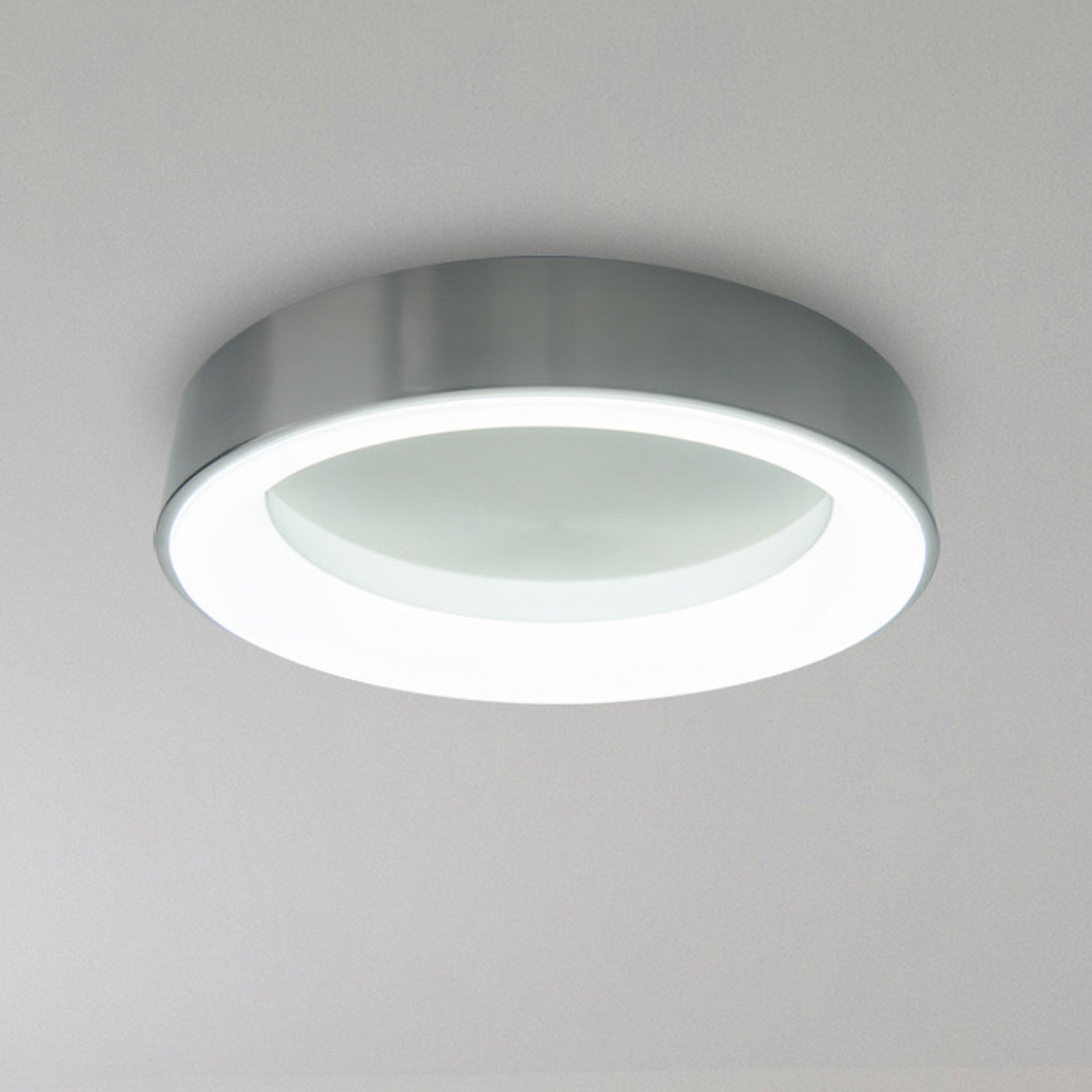 Näve Plafonieră LED 1386961 RGBW telecomandă - Camera de zi / sufragerie - modern - crom opal - Metal