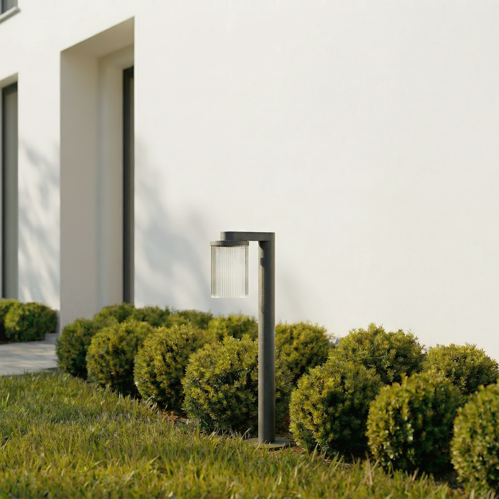 Bolardo luminoso LED Lucande Beelia, antracita, 60 cm, estriado Bolardo luminoso LED Lucande Beelia, antracita, 60 cm, estriado