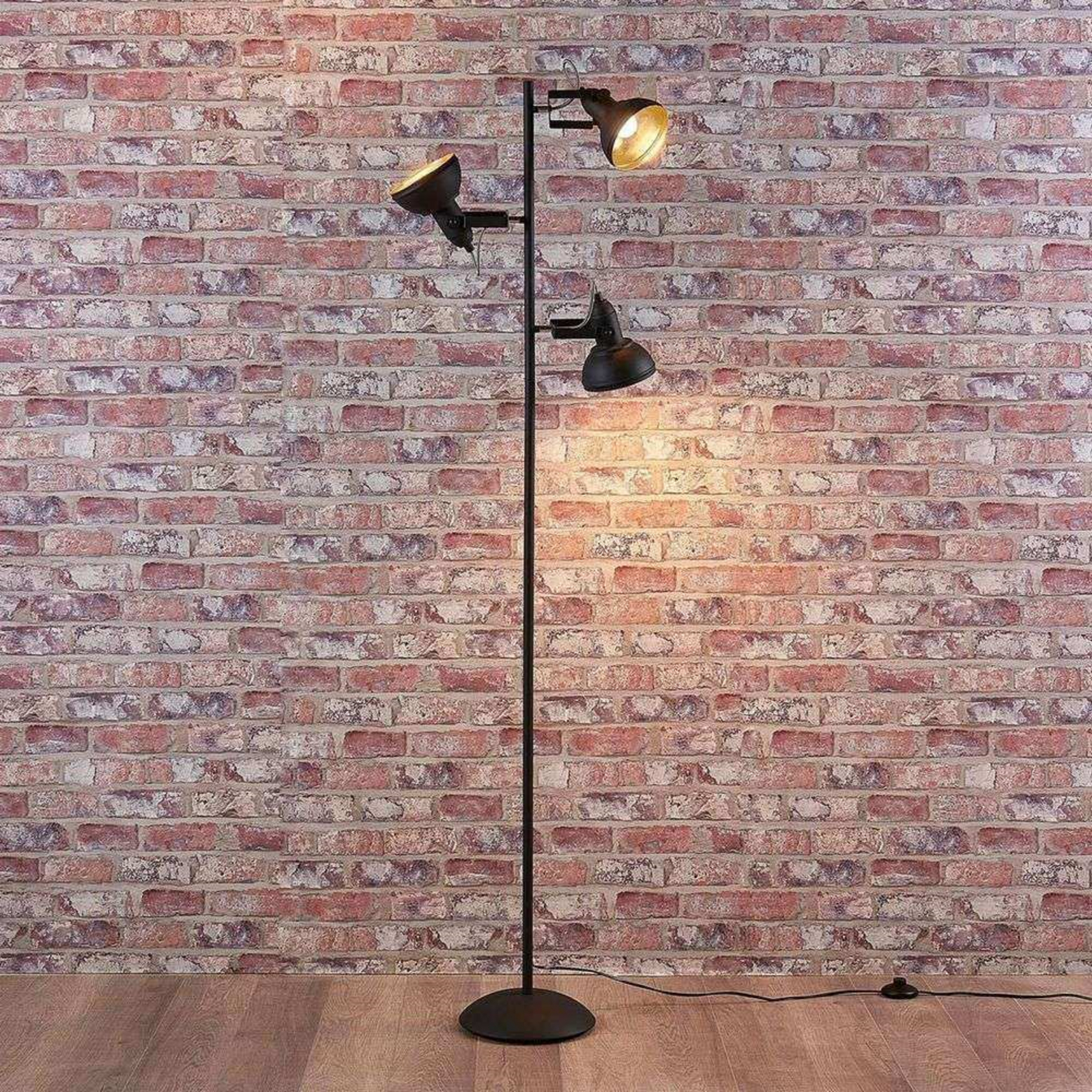 Lilly Floor Lamp Black/Gold - Lindby