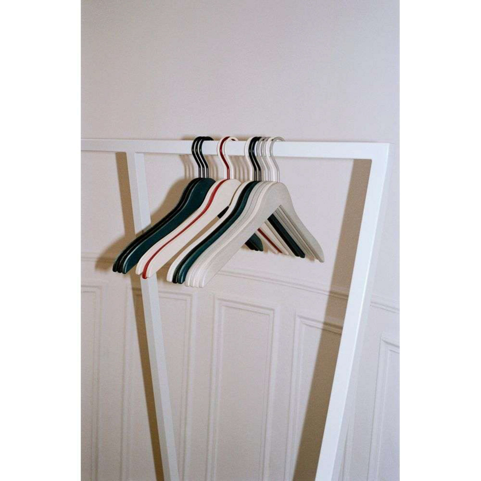 Coat Hanger Set of 4 Warm Grey - HAY