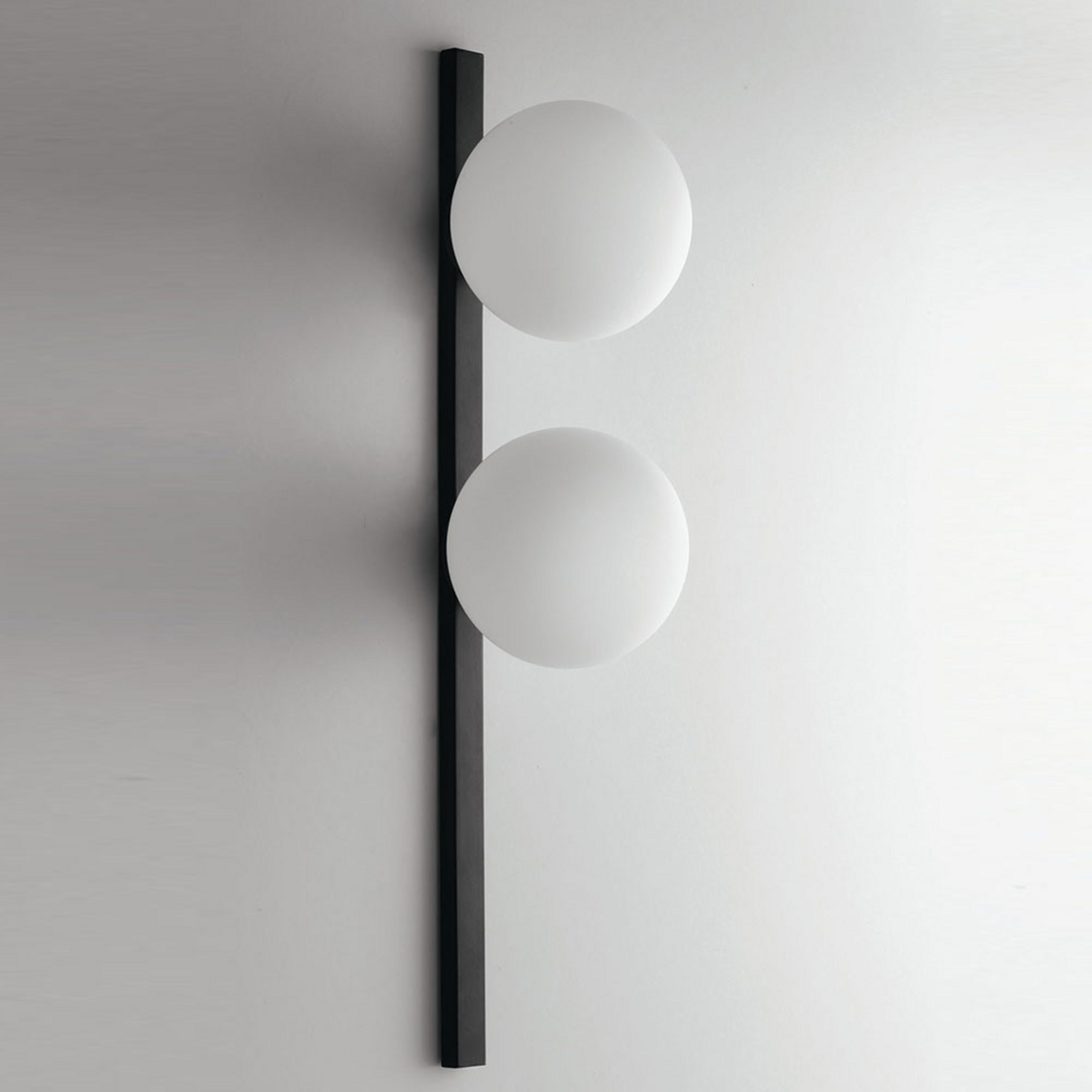 Applique murale Pluto, à 2 lampes, noir/blanc, interrupteur