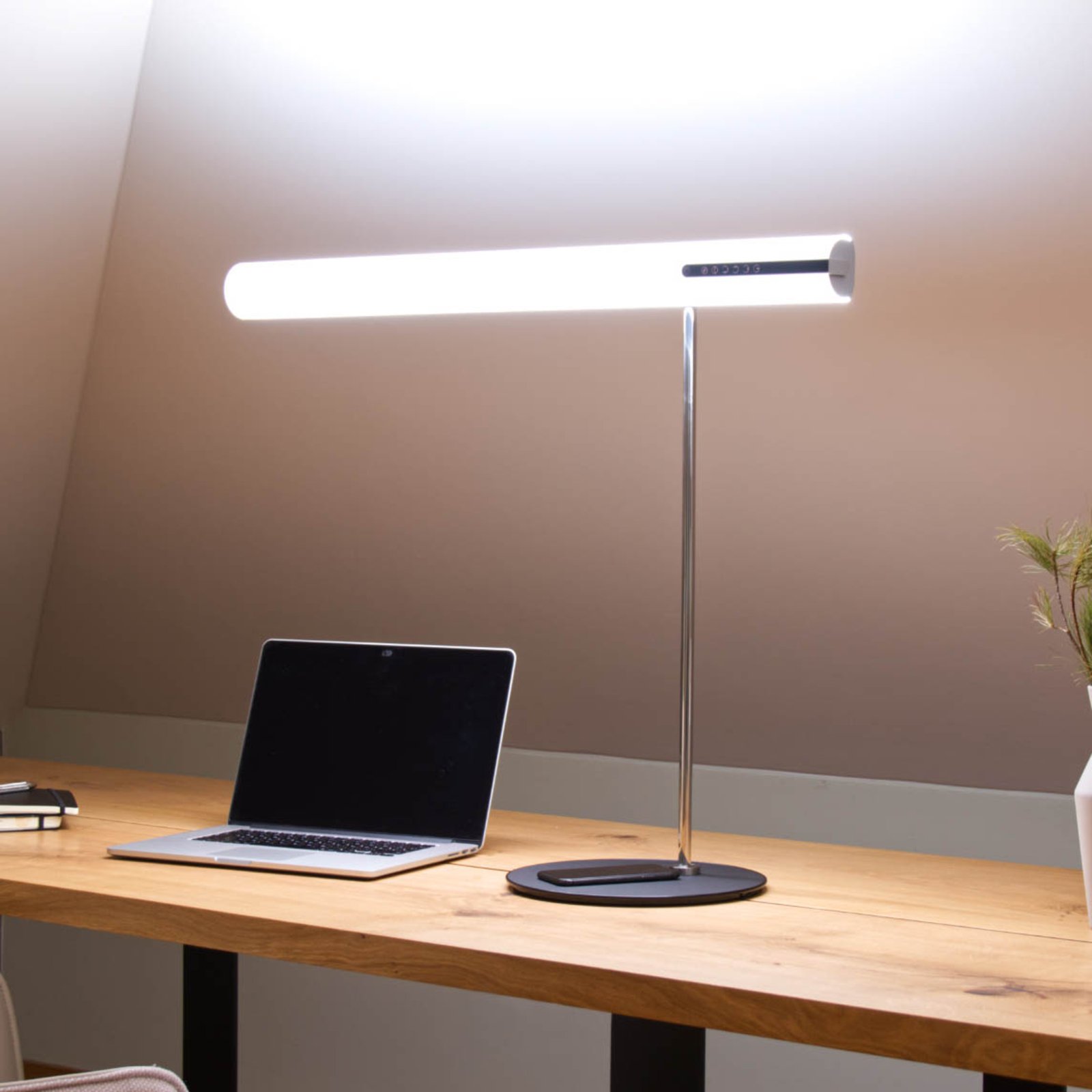 HEAVN One -LED-pöytälamppu, hopea