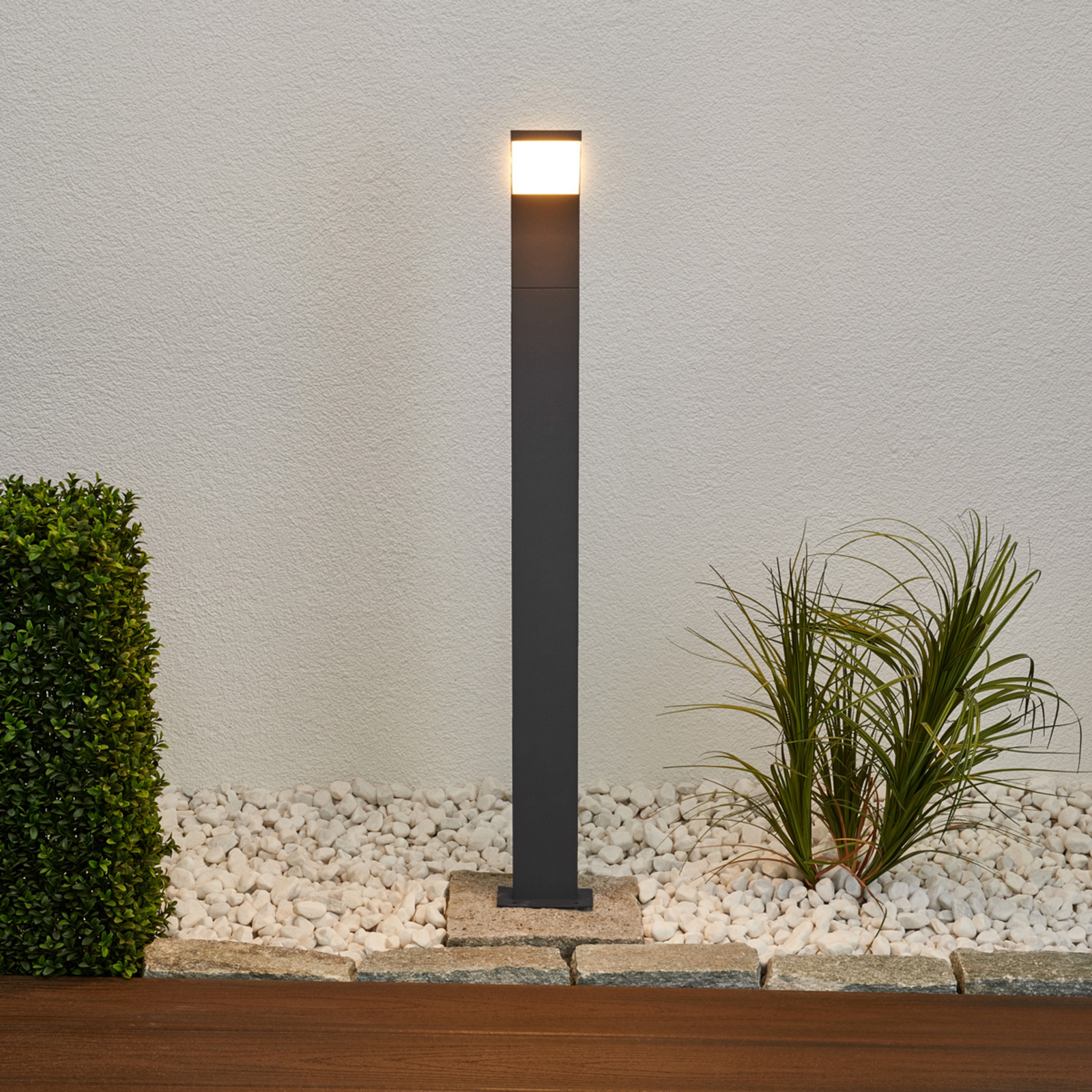 Grafiitinvärinen Timm-LED-pylväsvalaisin, 100 cm