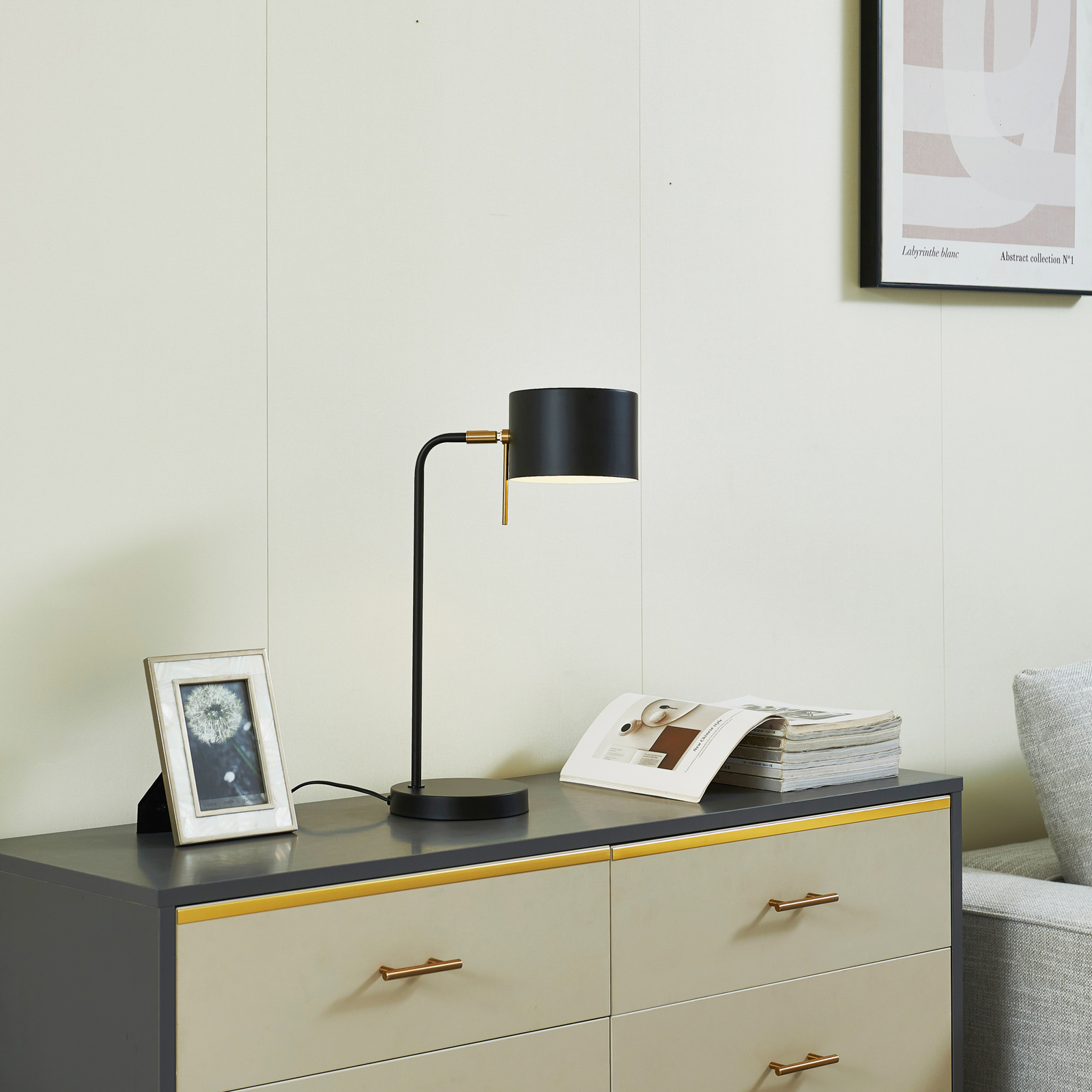 Lindby table lamp Kaida, black, metal