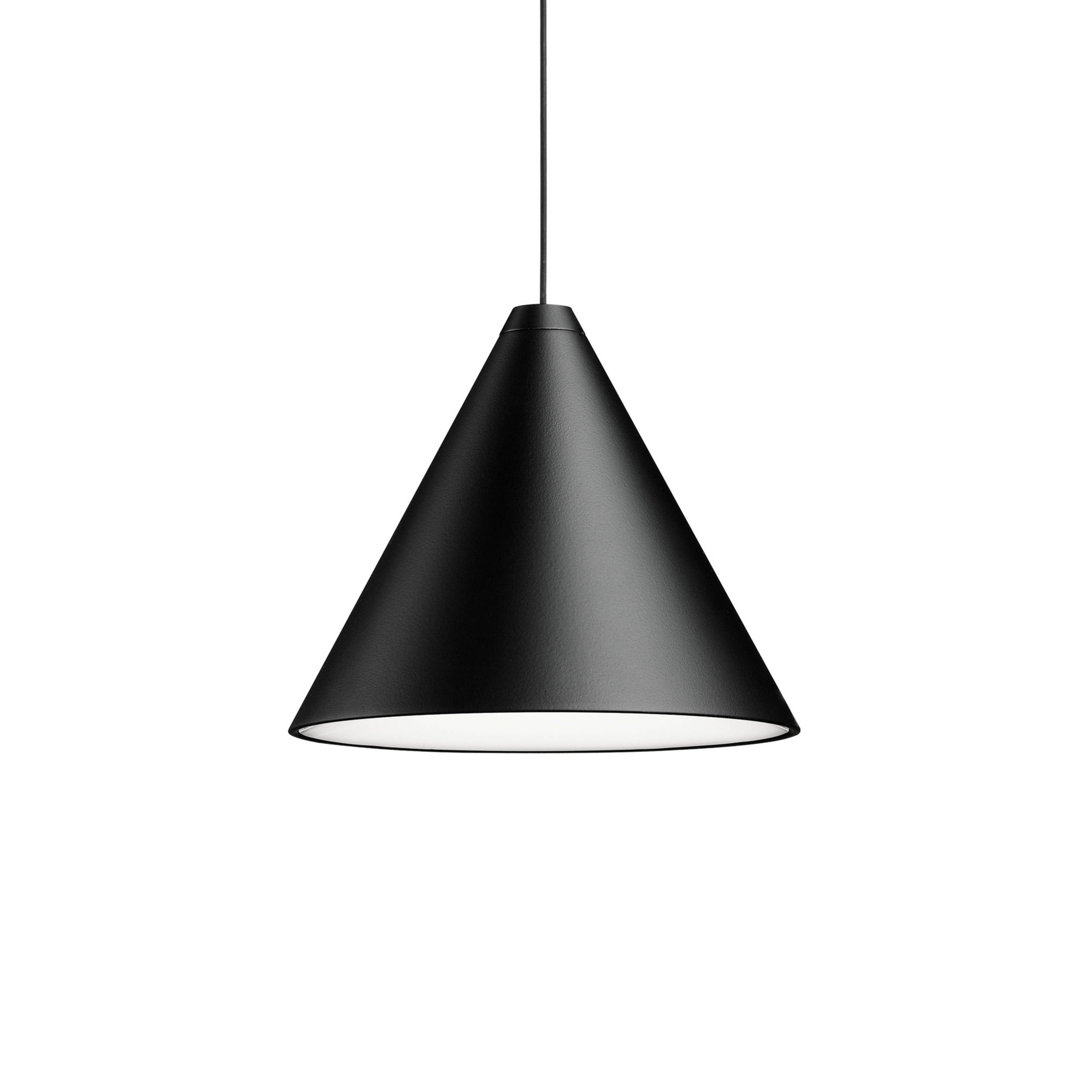 String Light Cone 12 m svart Soft Touch dimbar Tilkobling kun til 24 V - FLOS