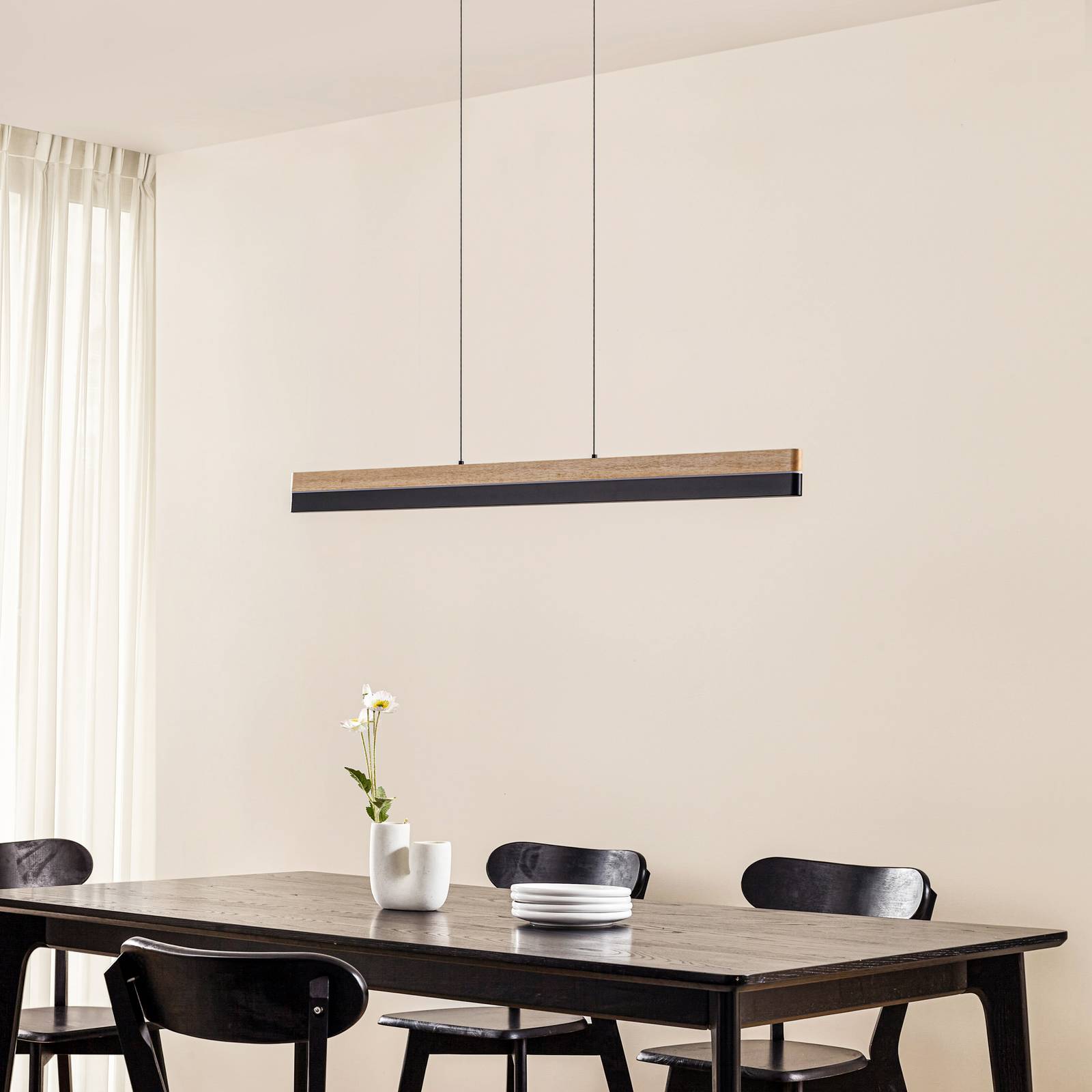 Lucande Lampa wisząca LED Holven, drewno, CCT, długość 113 cm