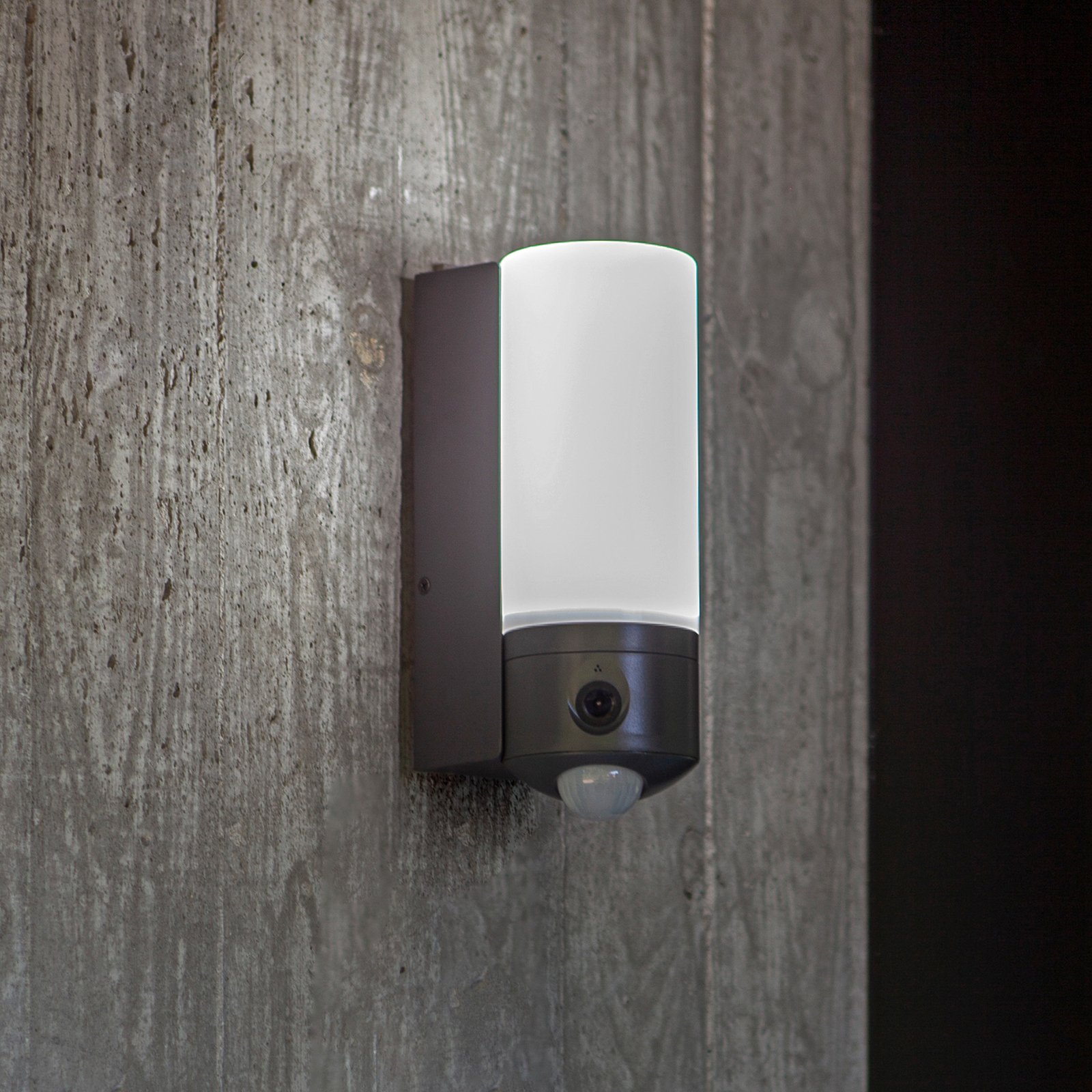 Pollux LED outdoor wall light, camera sensor