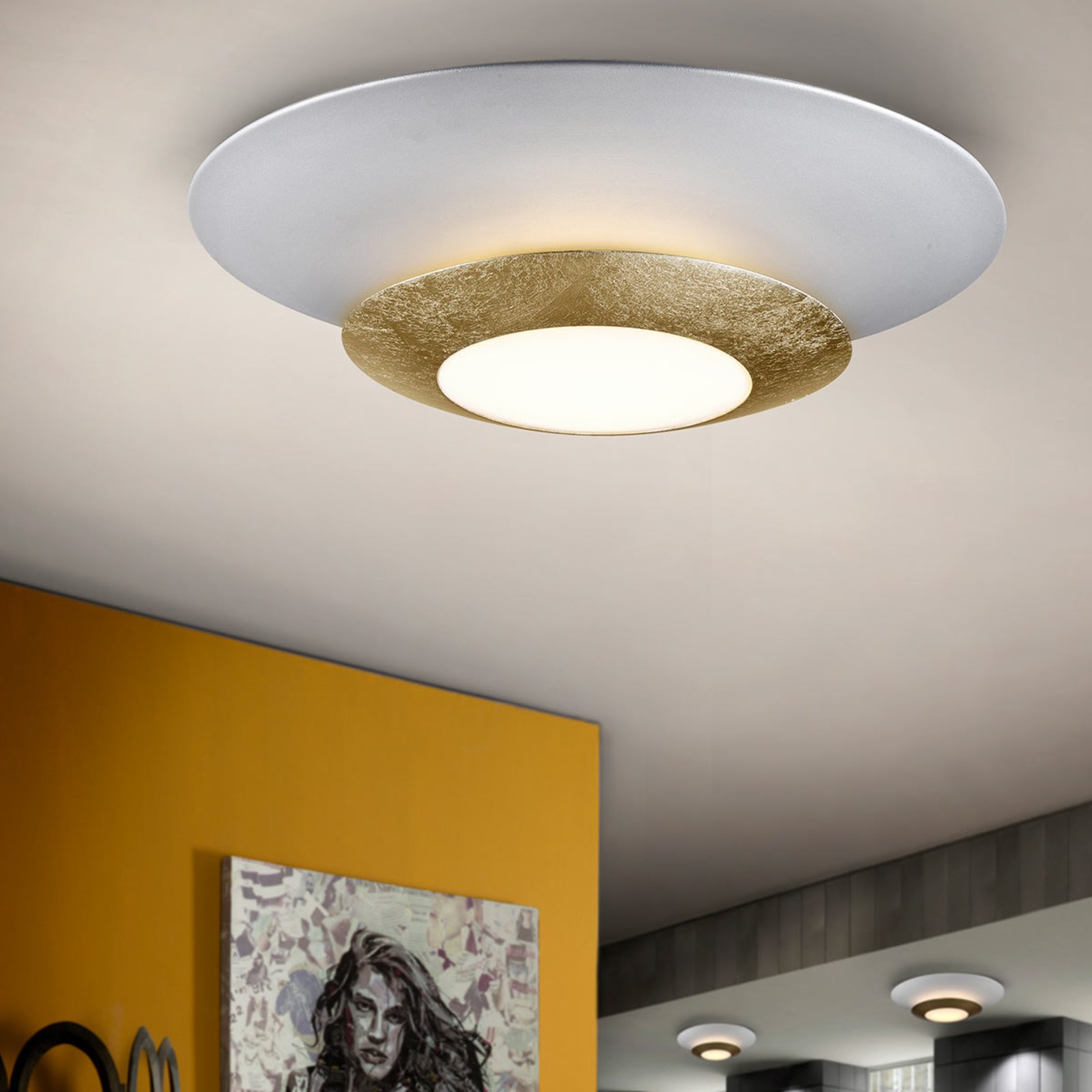 Okrągła lampa sufitowa LED Hole ze złotą folią