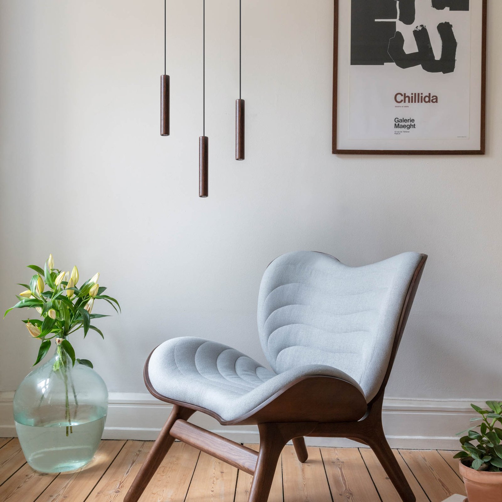 Chimes Tall Dark Oak - UMAGE