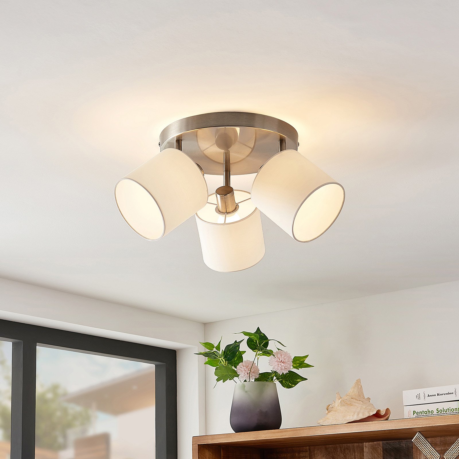 Lindby Stannis lámpara de techo con tela, 3 luces