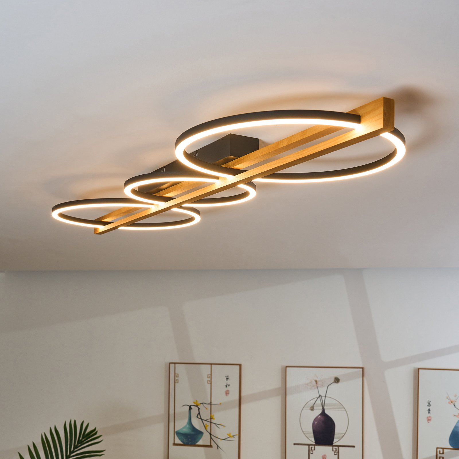 Plafonnier LED Tovak, pin, longueur 114,8 cm, à 3 lampes, bois