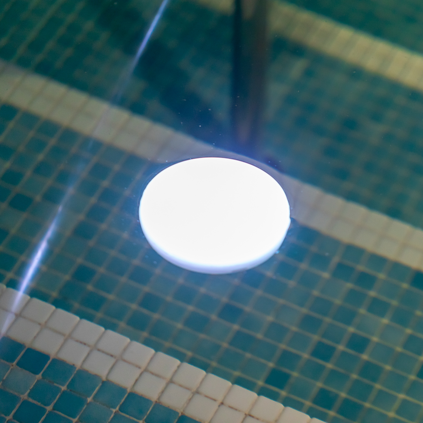 Newgarden Papaya LED baterijsko svjetlo za bazen IP68 RGBW