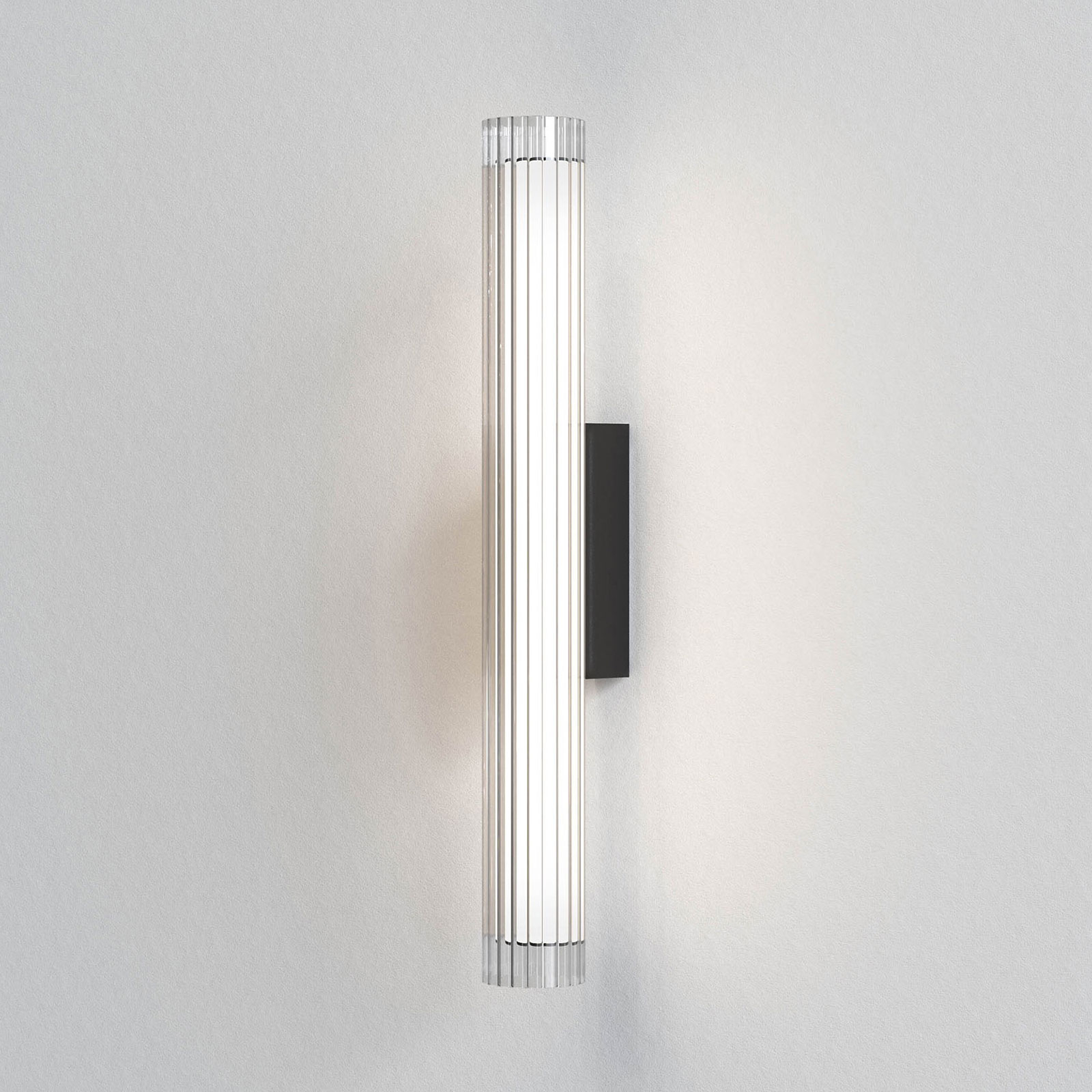 Astro io Wall LED-Wandlampe IP44 schwarz