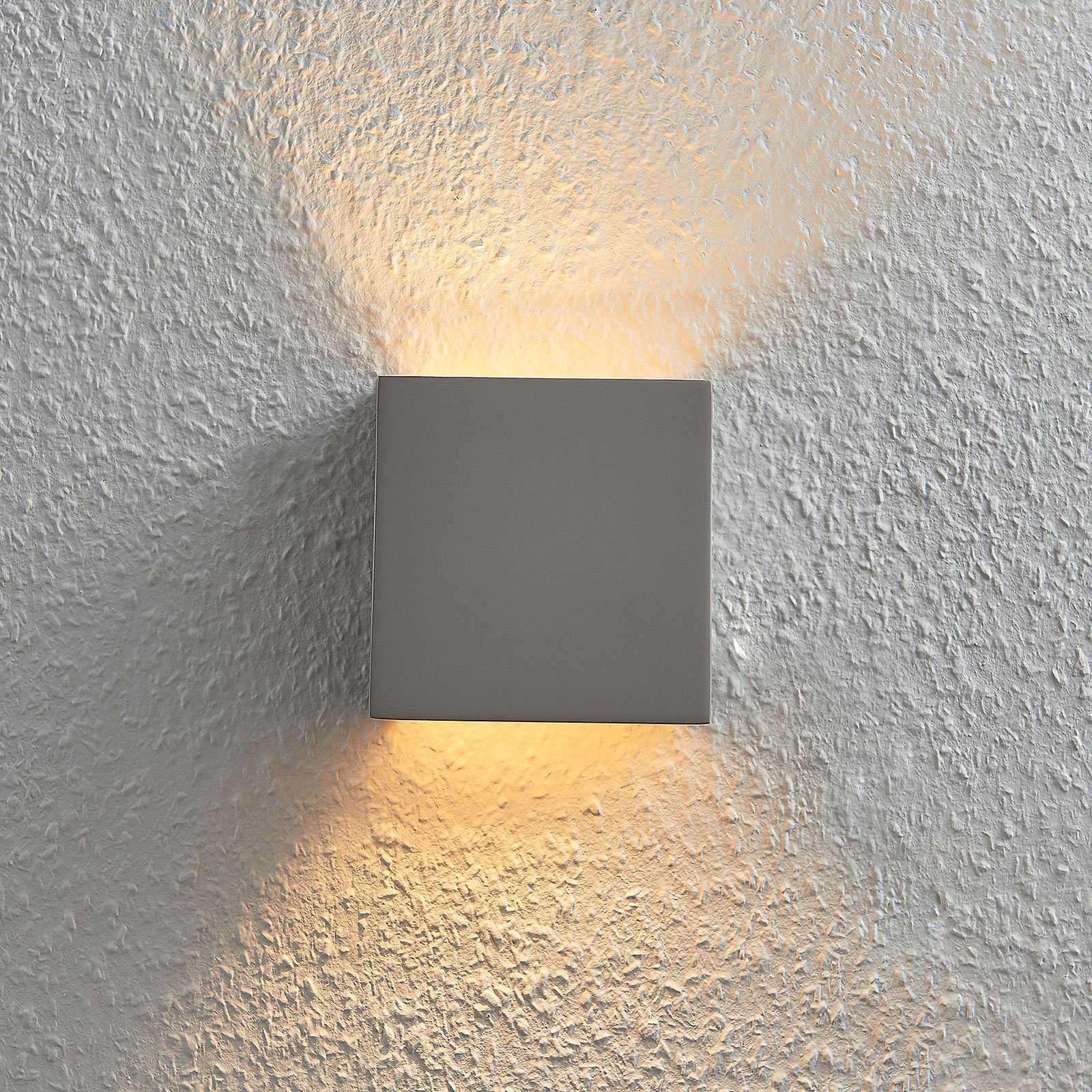 Beton-Wandleuchte Smira in Grau, 12,5 x 12,5 cm