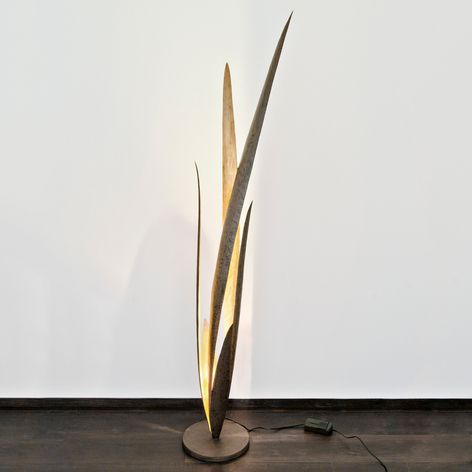 Palustre - en pyntende gulvlampe